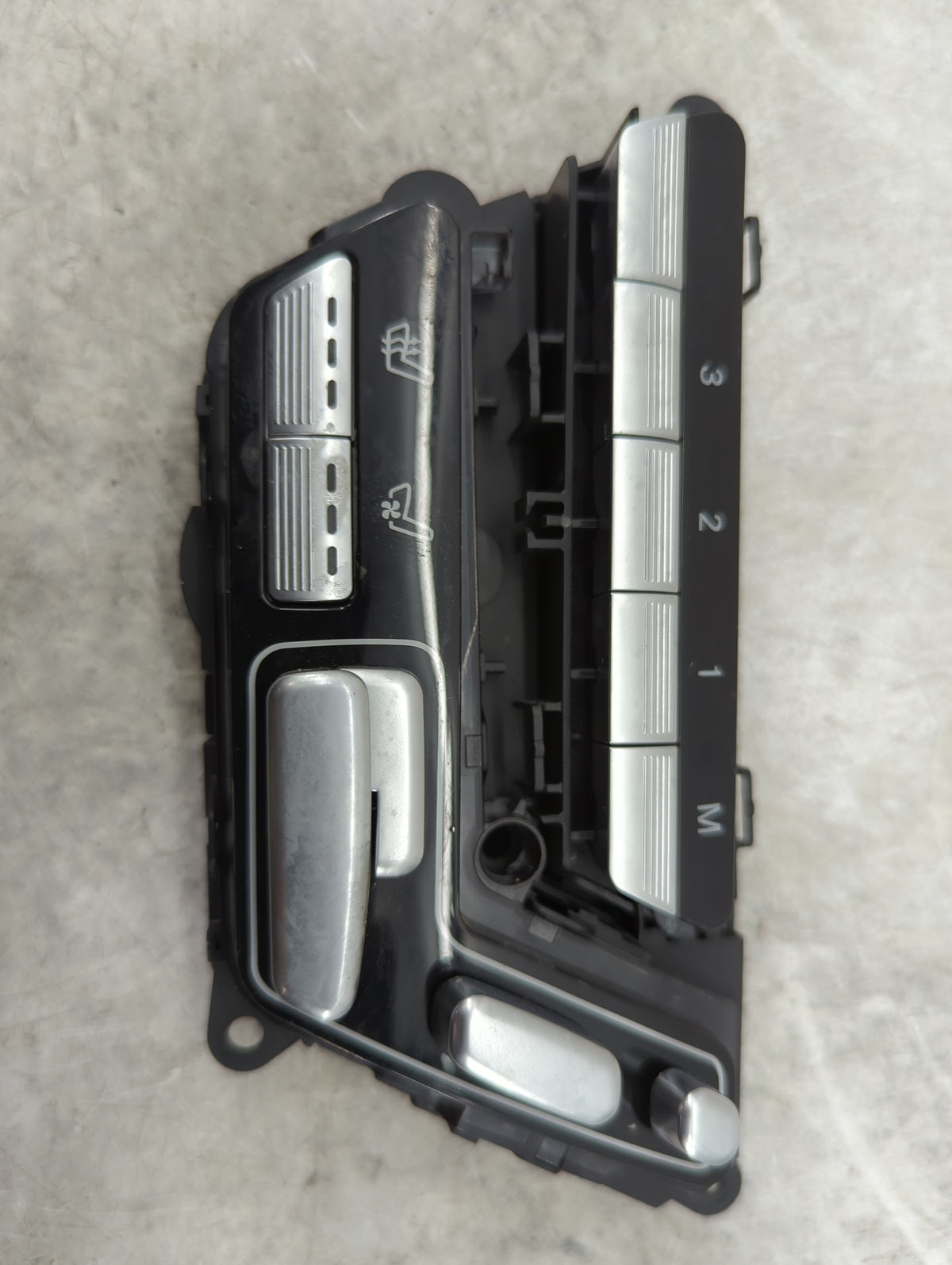 2007 Mercedes Sclass Passenger Right Seat Switch - Oemusedautoparts1.com
