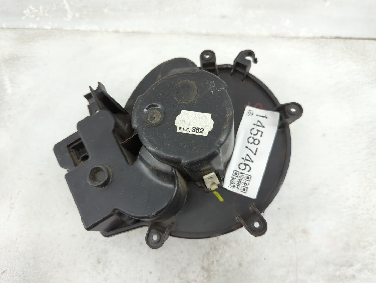 2007 Mercedes Sclass Heater AC Blower Motor P/N:BFC352 Fits Fits 2003 2004 2005 2006 OEM Used Auto Parts - Oemusedautoparts1