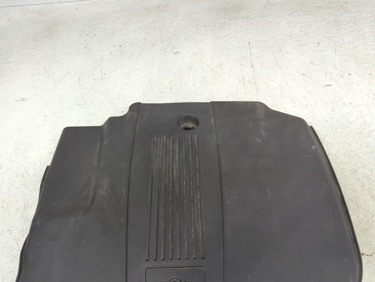 2007 Mercury Grand Marquis Engine Cover - Oemusedautoparts1.com