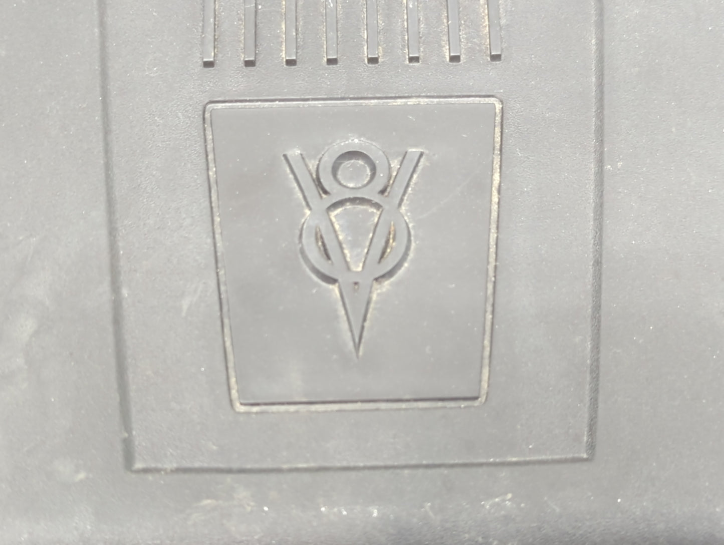 2007 Mercury Grand Marquis Engine Cover - Oemusedautoparts1.com