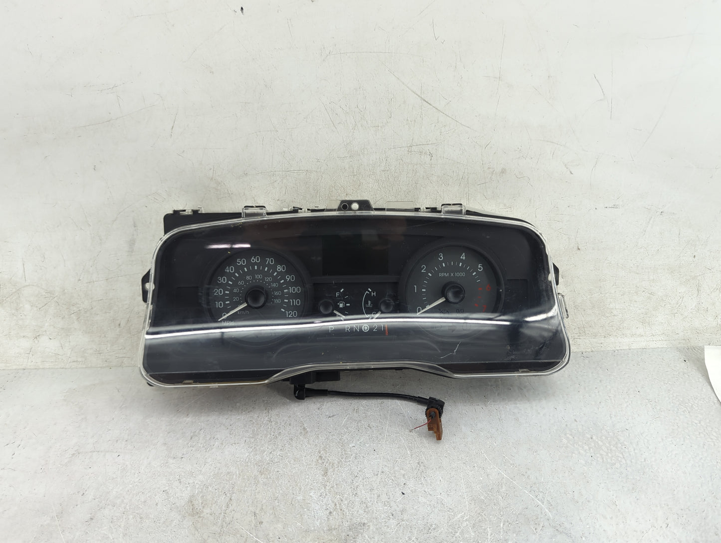 2007 Mercury Grand Marquis Instrument Cluster Speedometer Gauges P/N:6W7T-10B935-A Miles:114K Fits OEM Used Auto Parts - Oem