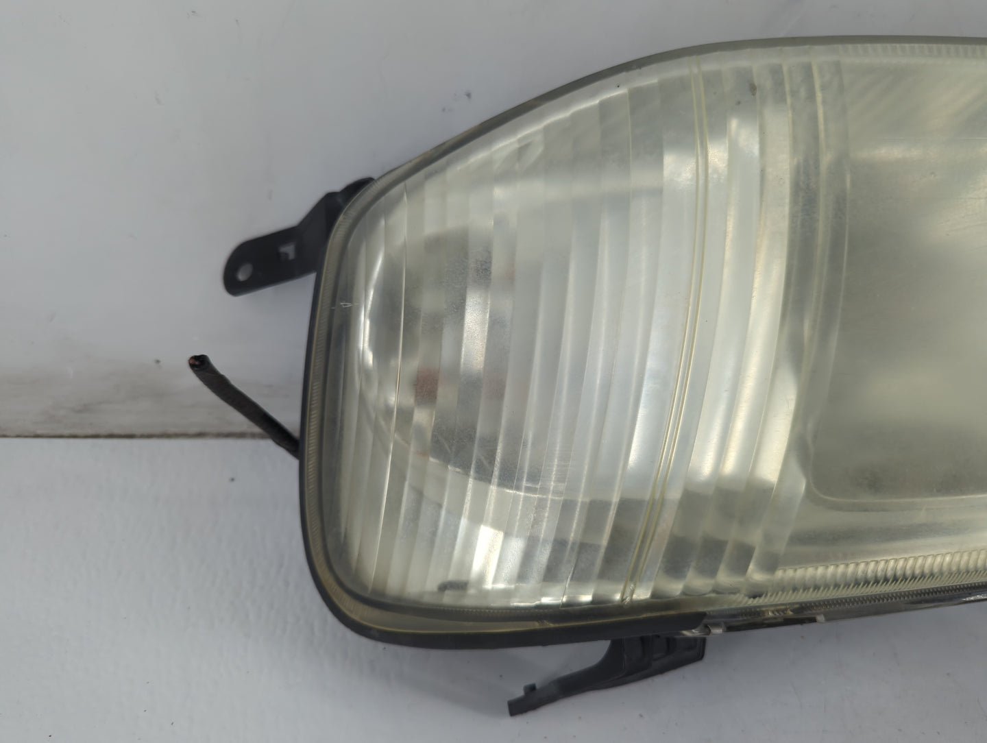 2005-2007 Mercury Mariner Driver Left Oem Head Light Headlight Lamp - Oemusedautoparts1.com