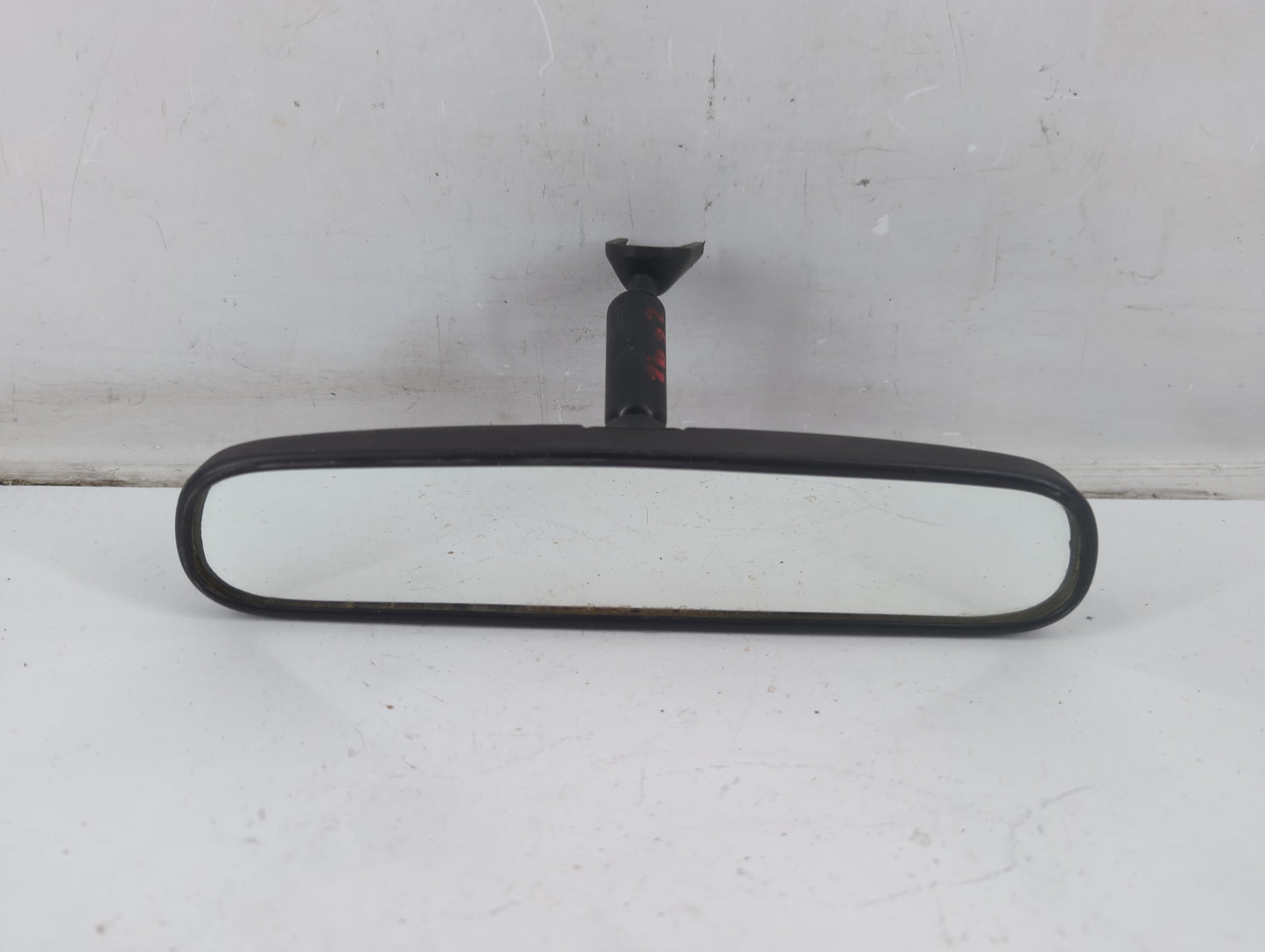 2007 Mercury Mariner Interior Rear View Mirror Replacement OEM P/N:E8011084 Fits OEM Used Auto Parts - Oemusedautoparts1.com