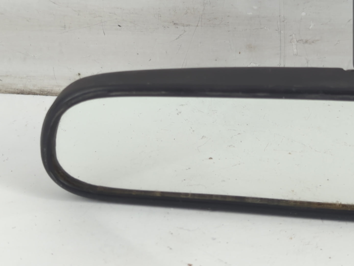2007 Mercury Mariner Interior Rear View Mirror Replacement OEM P/N:E8011084 Fits OEM Used Auto Parts - Oemusedautoparts1.com