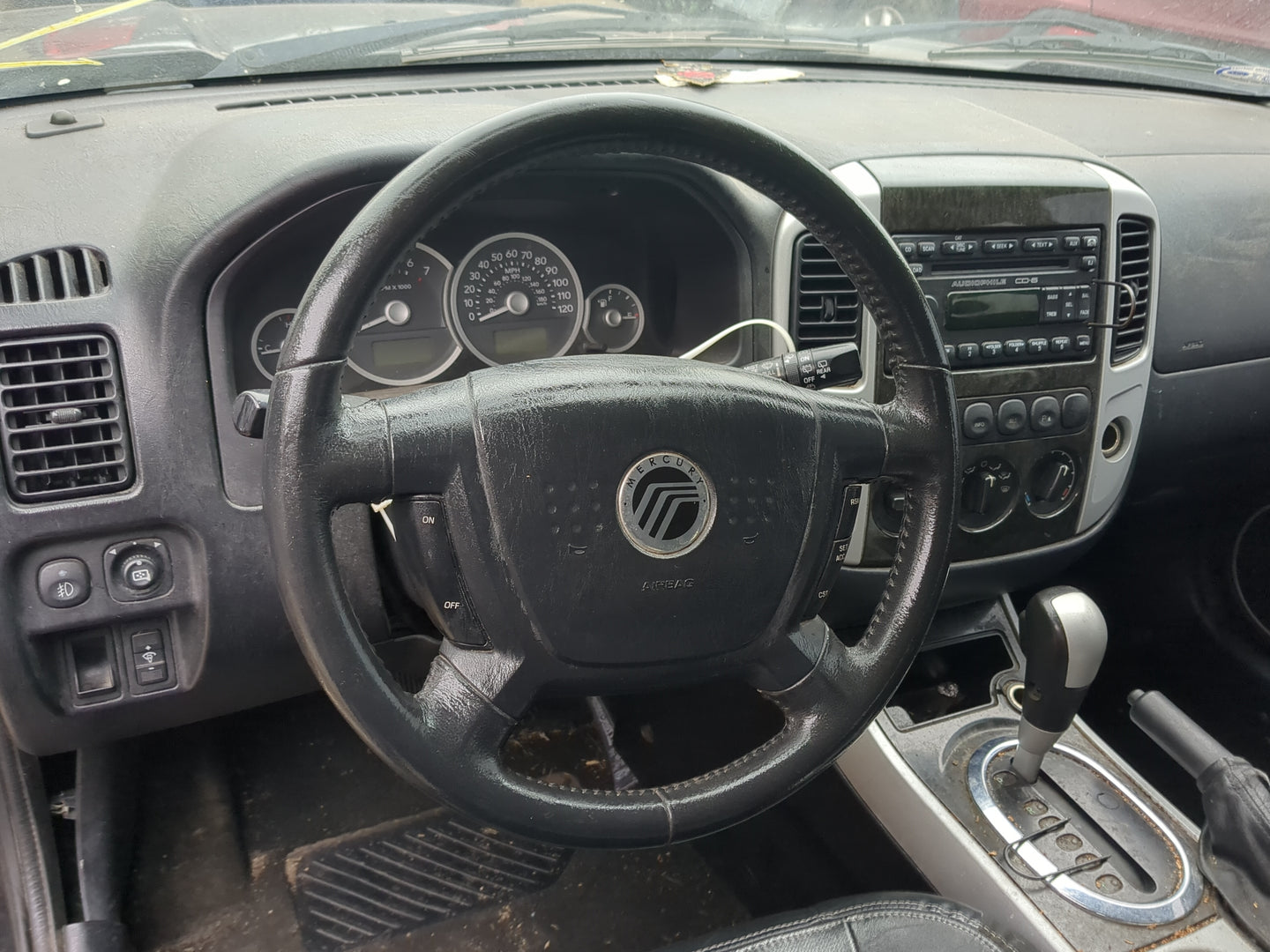 2005-2007 Mercury Mariner Air Bag Driver Left Steering Wheel Mounted - Oemusedautoparts1.com
