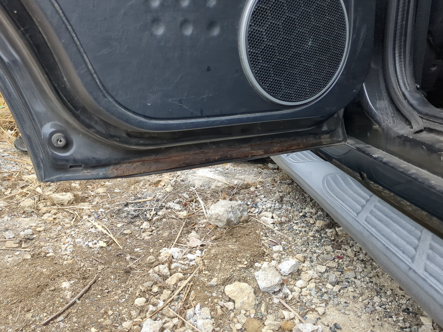 2005-2007 Mercury Mariner Driver Rear Door Oem 1210941 - Oemusedautoparts1.com