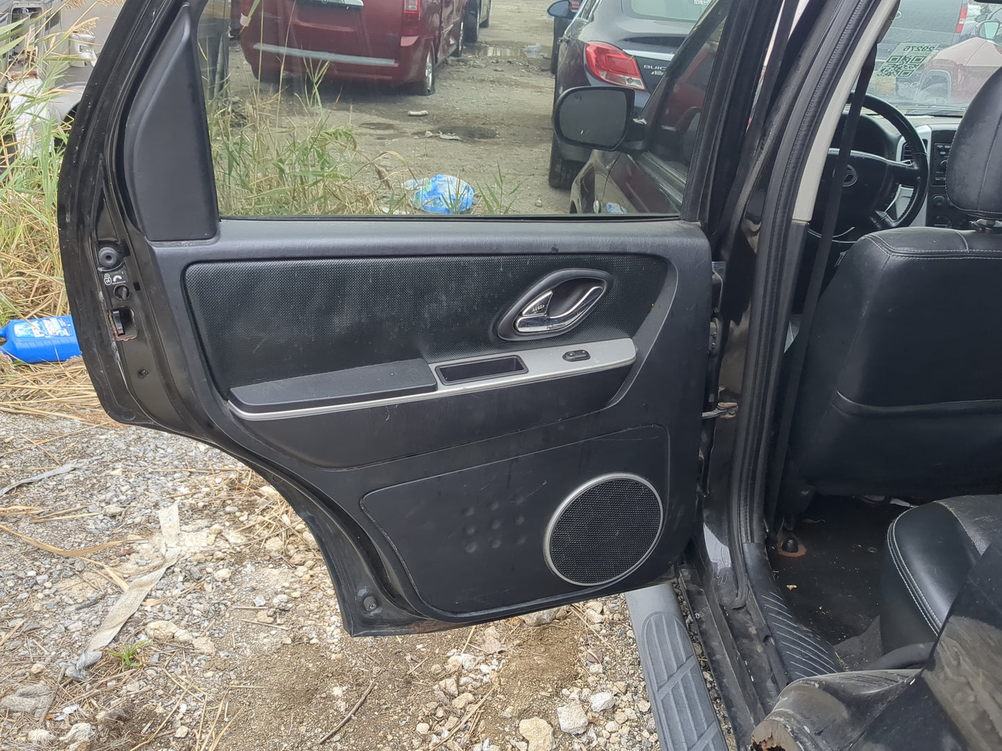 2005-2007 Mercury Mariner Driver Rear Door Oem 1210941 - Oemusedautoparts1.com