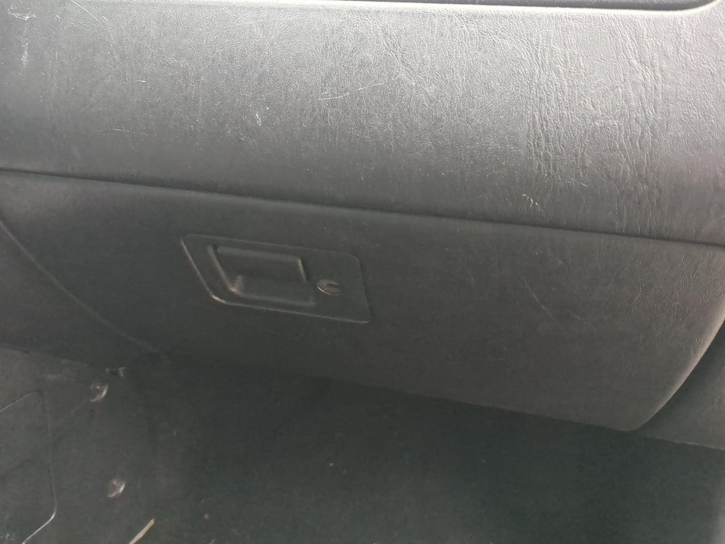 2007 Mercury Mariner Passenger Glove Box Door Storage Compartment - Oemusedautoparts1.com
