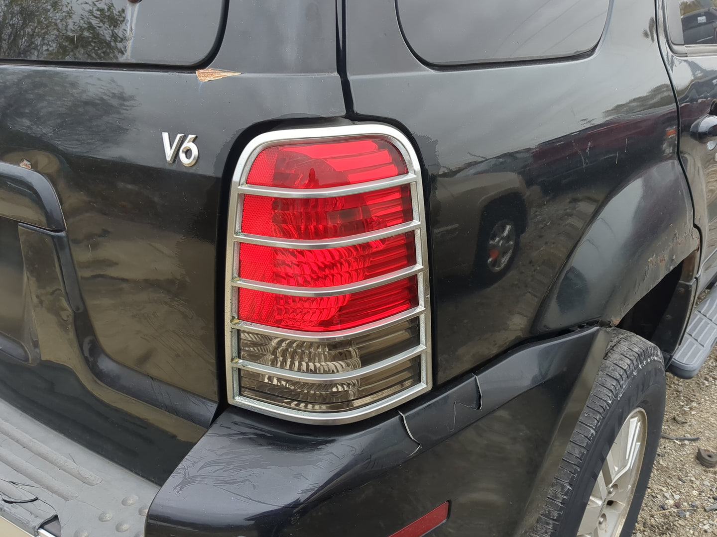 2005-2007 Mercury Mariner Tail Light Assembly Passenger Right OEM Fits Fits 2005 2006 2007 OEM Used Auto Parts - Oemusedauto