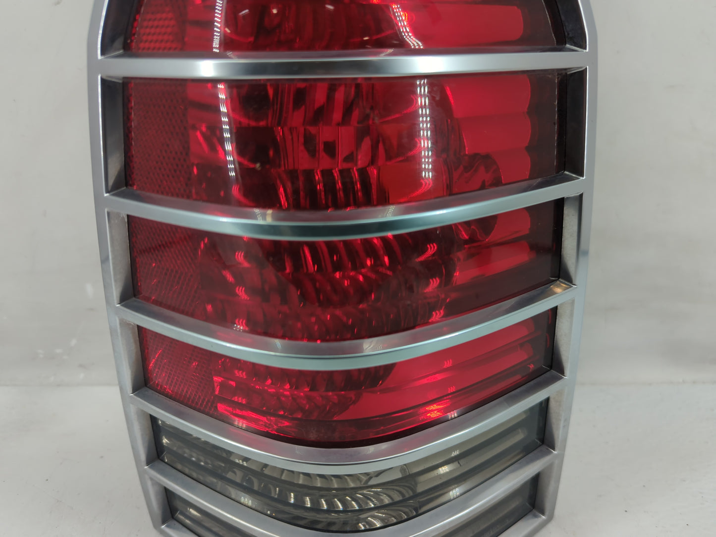 2005-2007 Mercury Mariner Tail Light Assembly Passenger Right OEM Fits Fits 2005 2006 2007 OEM Used Auto Parts - Oemusedauto