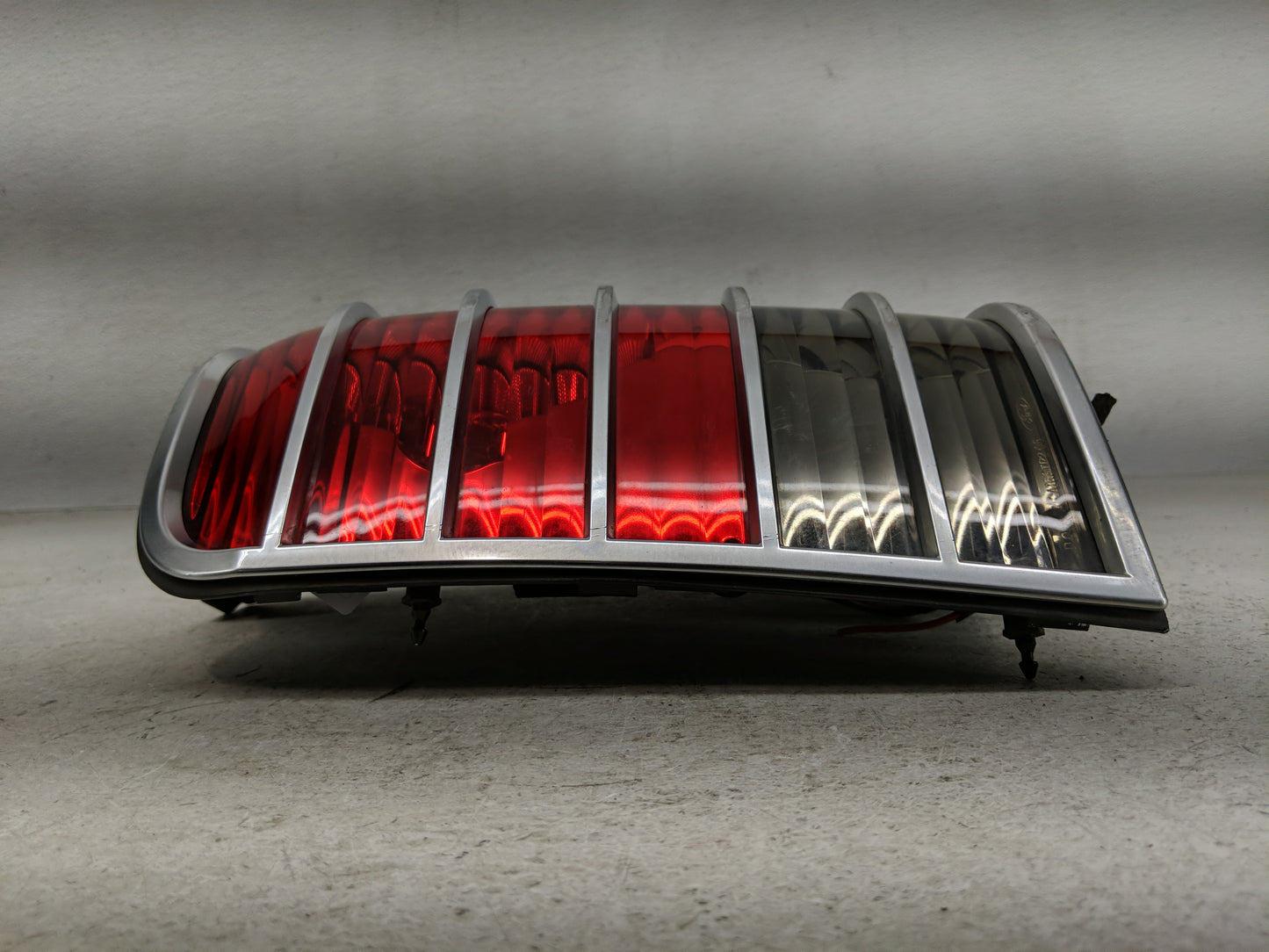 2005-2007 Mercury Mariner Tail Light Assembly Driver Left OEM P/N:5E64-13B505-A Fits Fits 2005 2006 2007 OEM Used Auto Parts