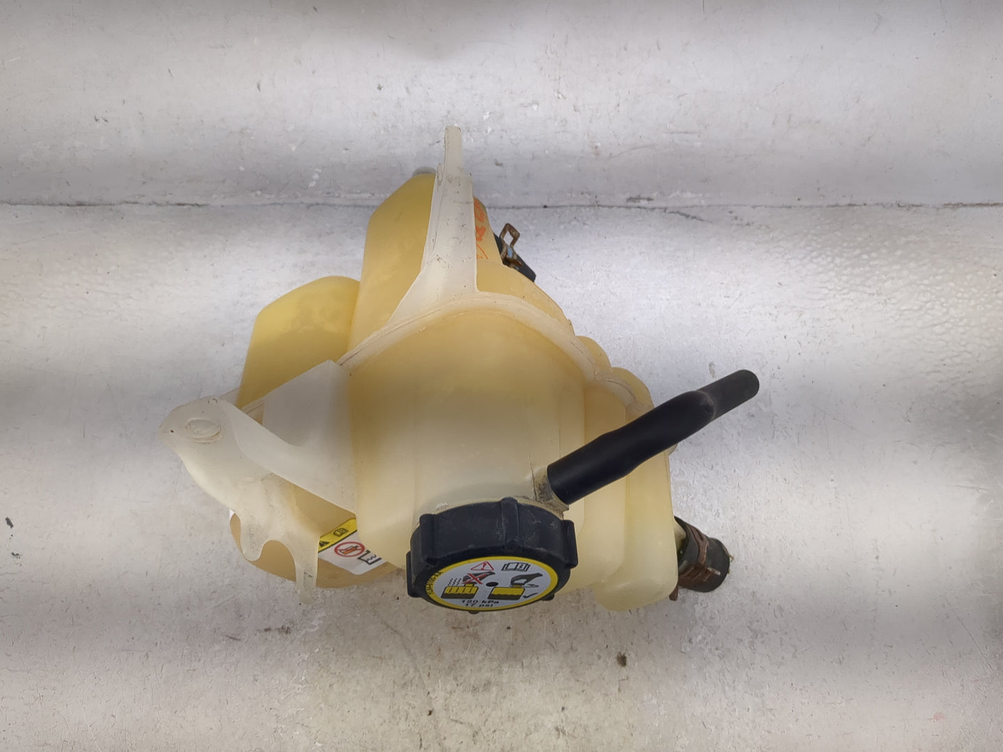 2005 Mercury Mariner Radiator Coolant Overflow Expansion Tank Bottle 1494675 - Oemusedautoparts1.com