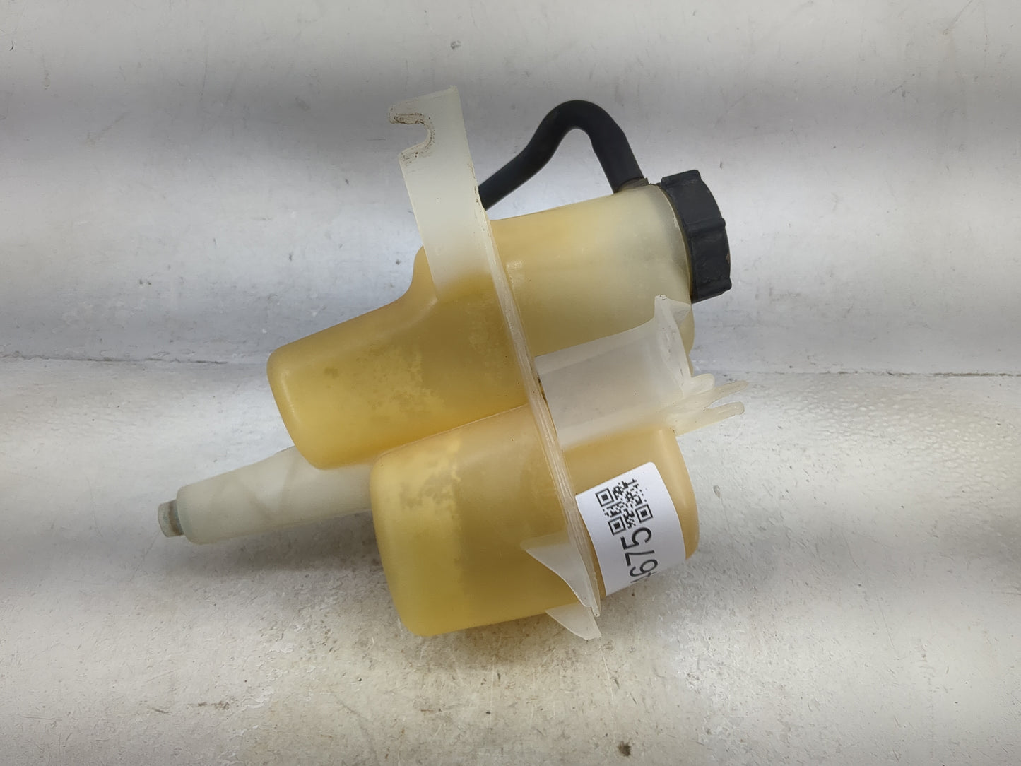 2005 Mercury Mariner Radiator Coolant Overflow Expansion Tank Bottle 1494675 - Oemusedautoparts1.com