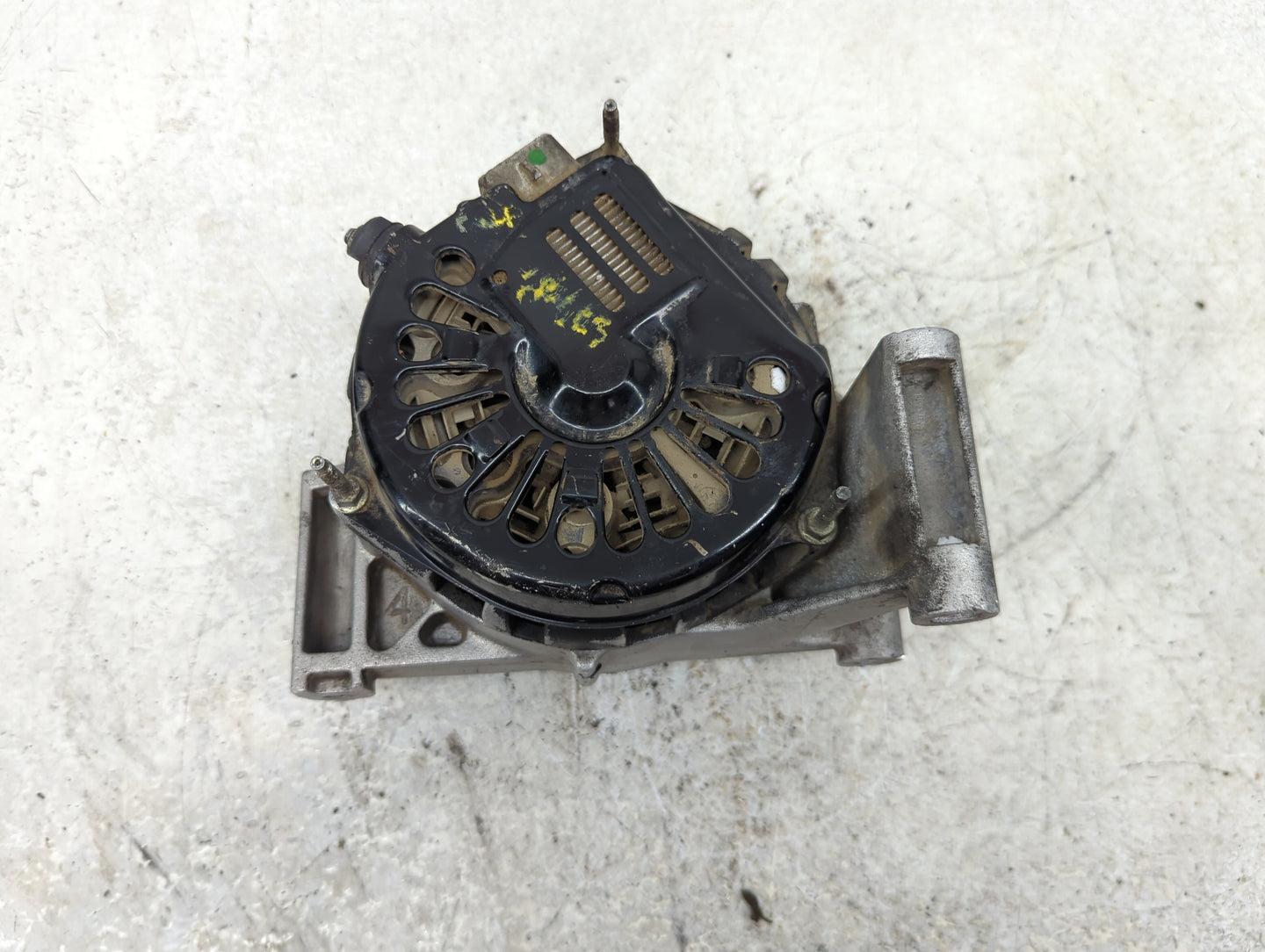 2005-2007 Mercury Mariner Alternator Replacement Generator Charging Assembly Engine OEM Fits Fits 2005 2006 2007 OEM Used Au