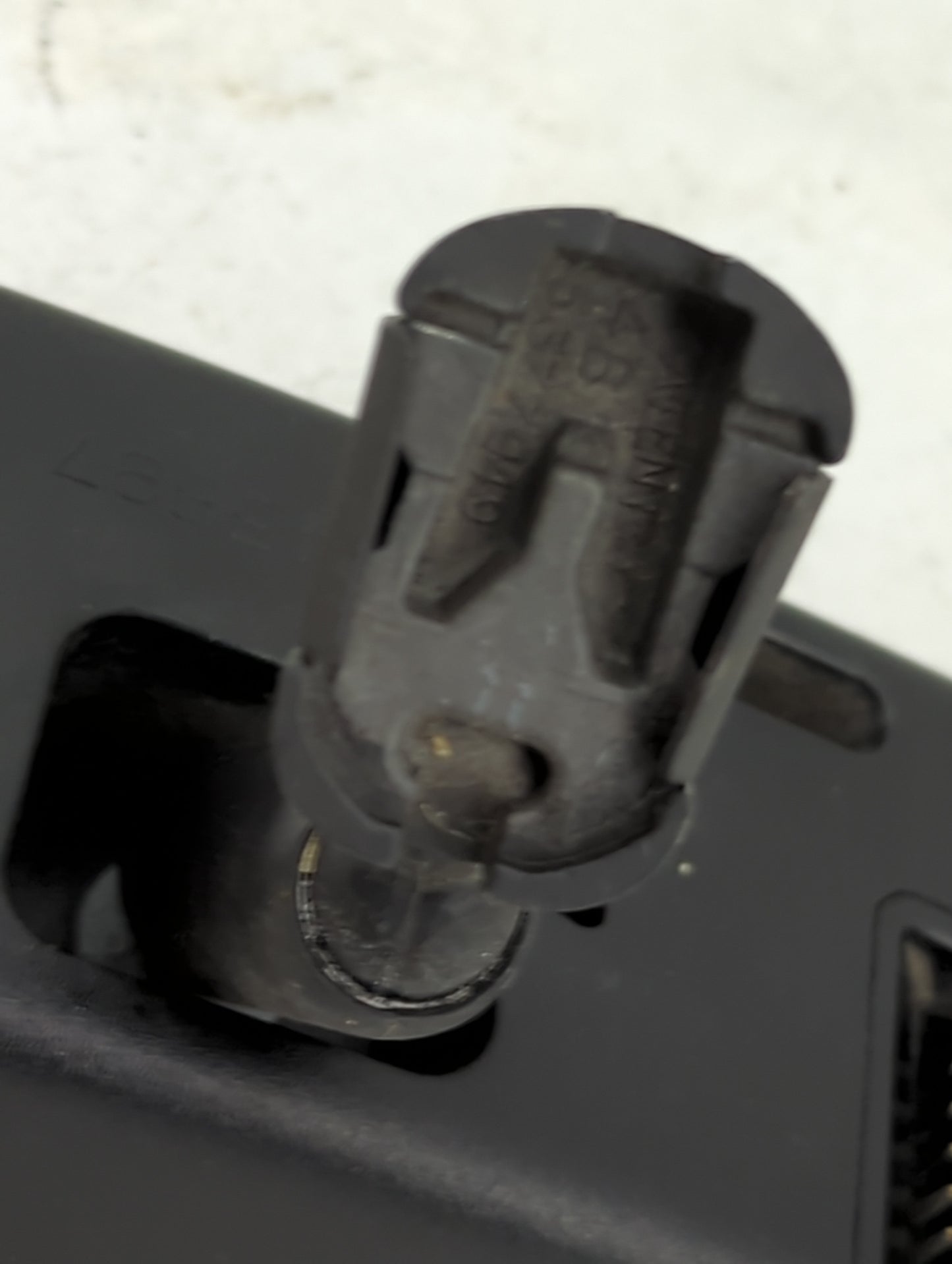 2007 Mercury Mariner Interior Rear View Mirror Replacement OEM Fits OEM Used Auto Parts - Oemusedautoparts1.com