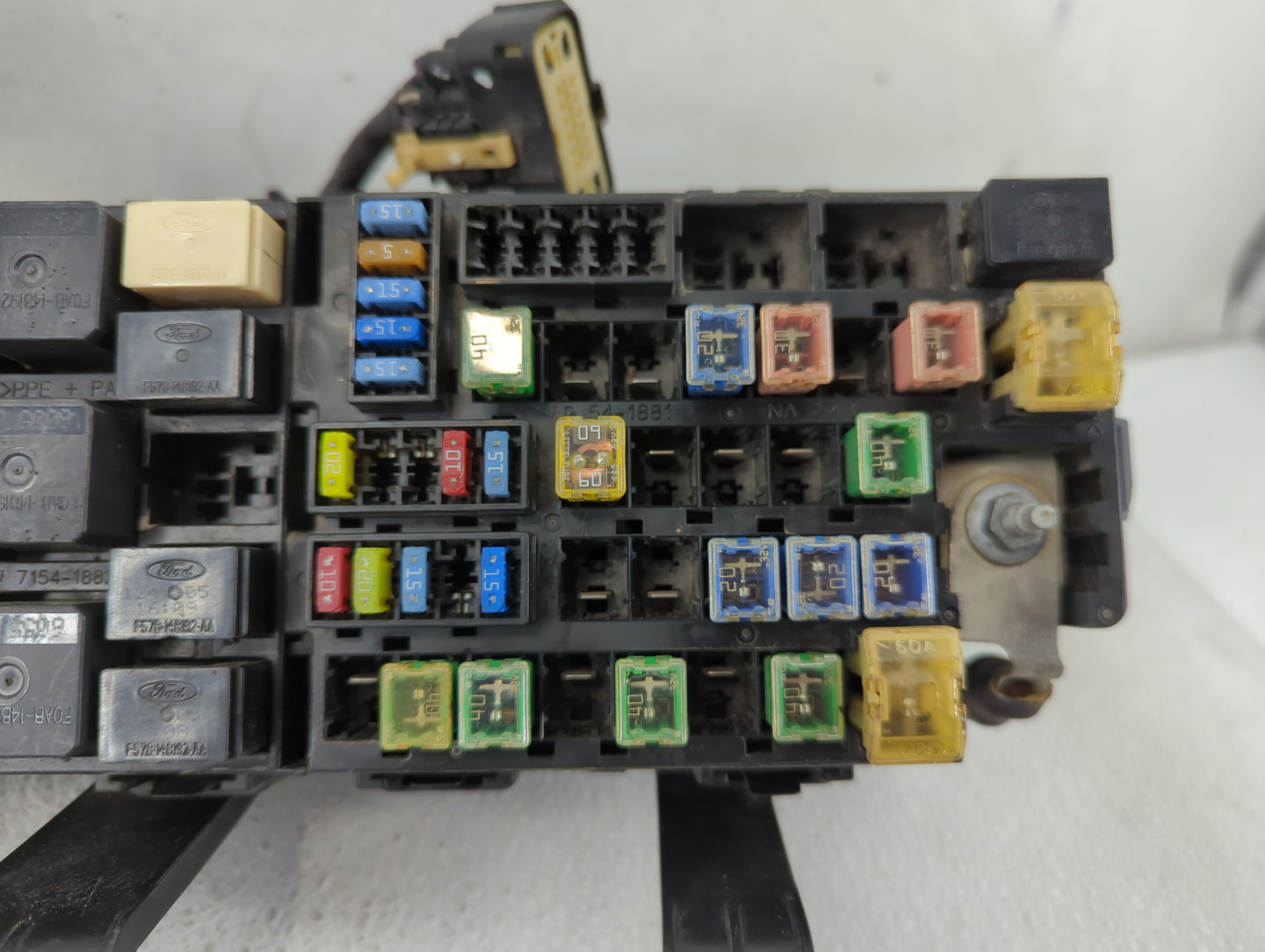 2006-2009 Mercury Milan Fusebox Fuse Box Panel Relay Module Fits Fits 2006 2007 2008 2009 OEM Used Auto Parts - Oemusedautop