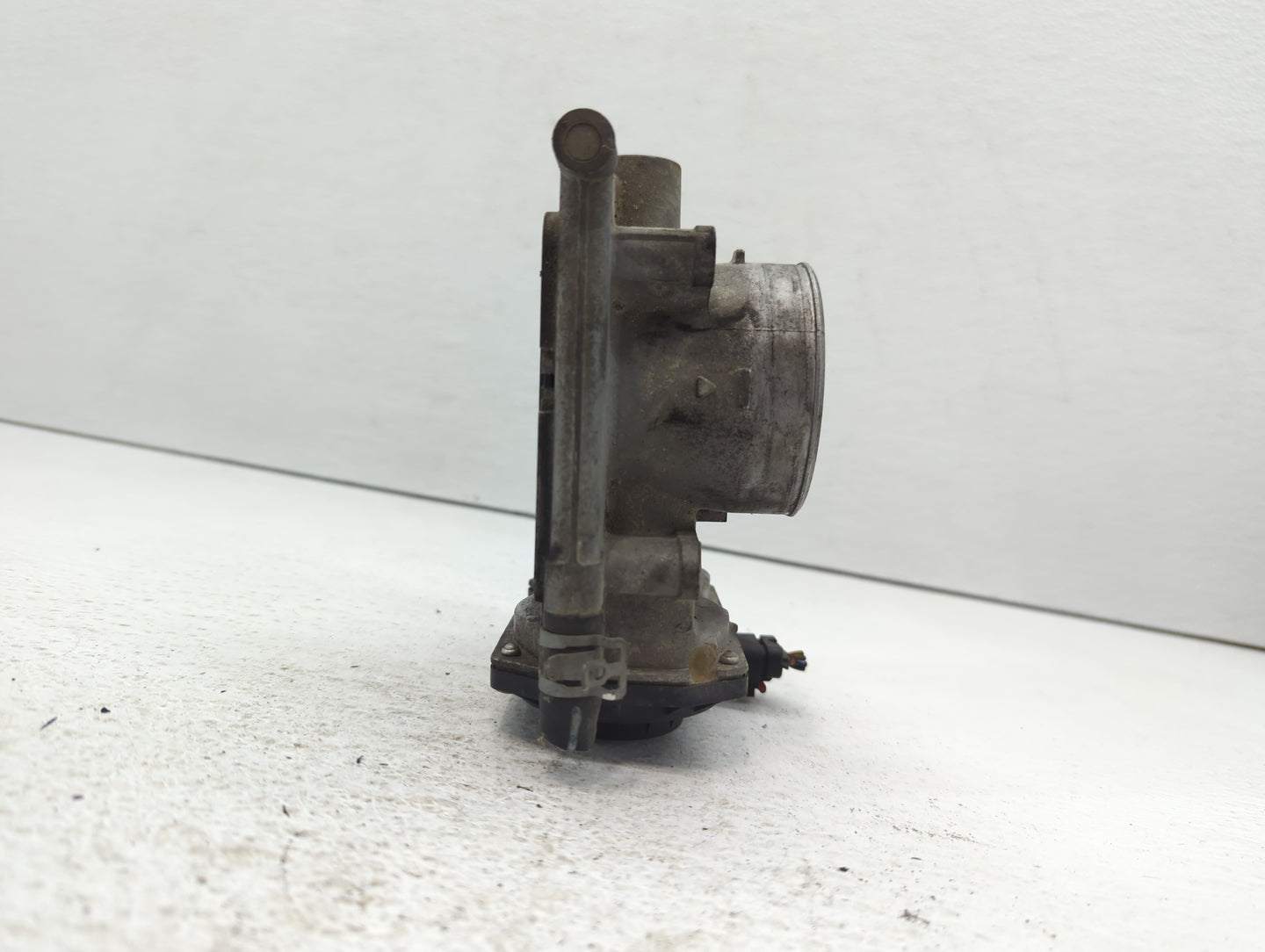 2006-2009 Mercury Milan Throttle Body P/N:6E5G-A Fits Fits 2006 2007 2008 2009 OEM Used Auto Parts - Oemusedautoparts1.com