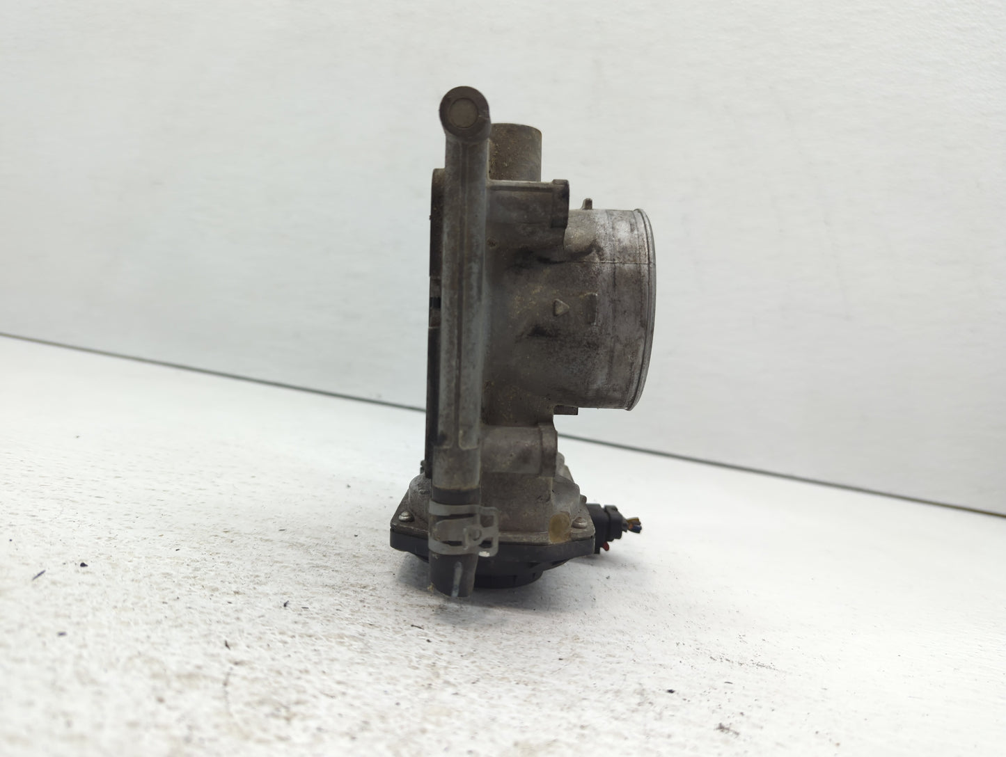 2006-2009 Mercury Milan Throttle Body P/N:6E5G-A Fits Fits 2006 2007 2008 2009 OEM Used Auto Parts - Oemusedautoparts1.com