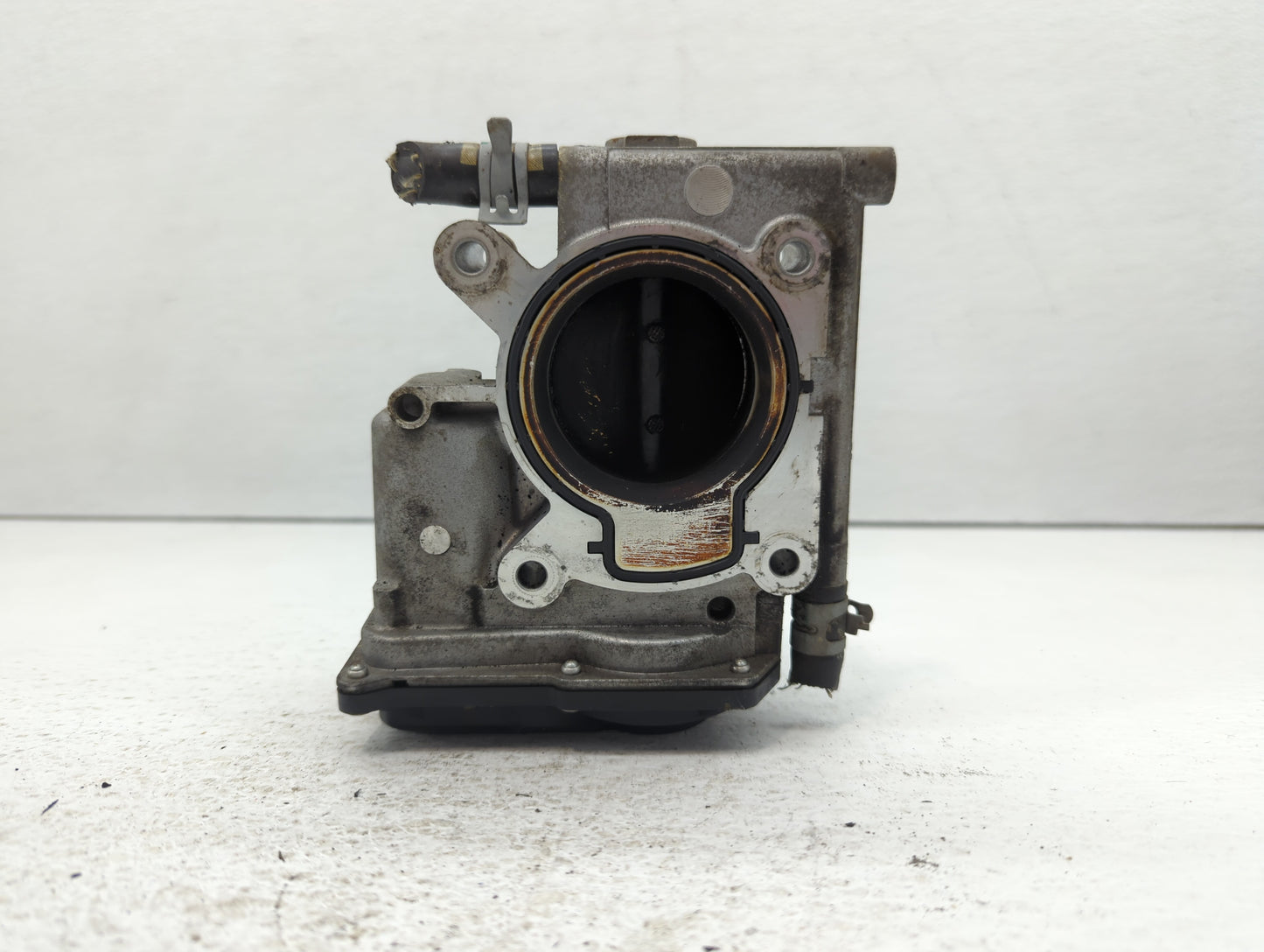2006-2009 Mercury Milan Throttle Body P/N:6E5G-A Fits Fits 2006 2007 2008 2009 OEM Used Auto Parts - Oemusedautoparts1.com