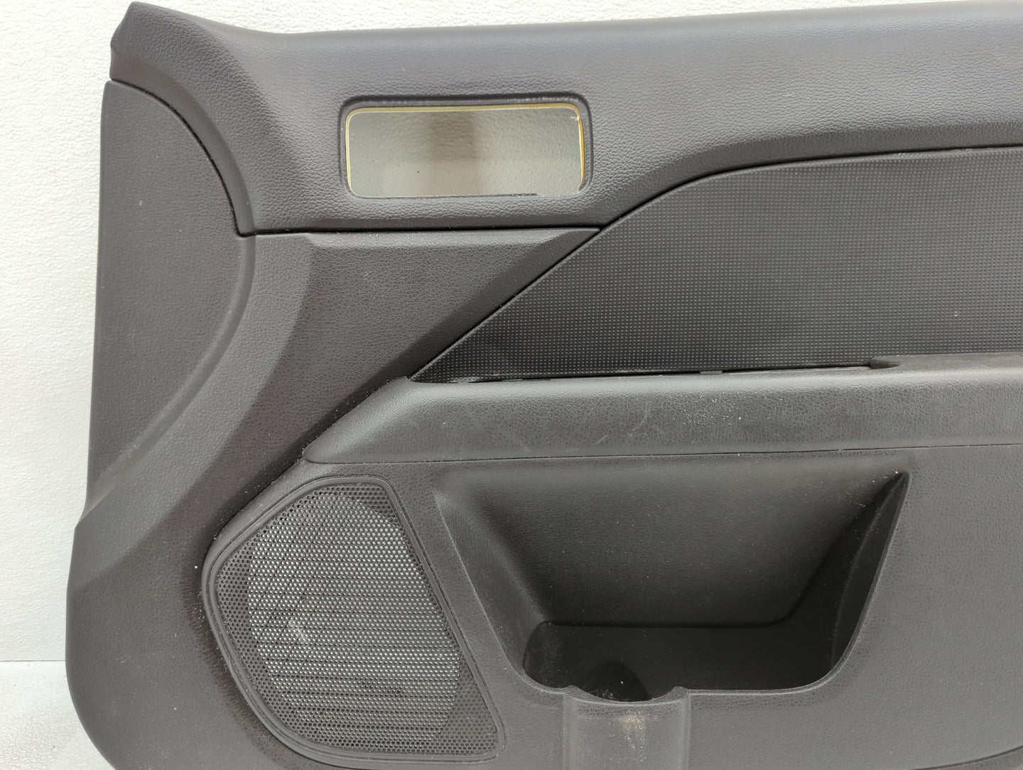 2007 Mercury Milan Front Right Passenger Interior Door Panel Trim - Oemusedautoparts1.com