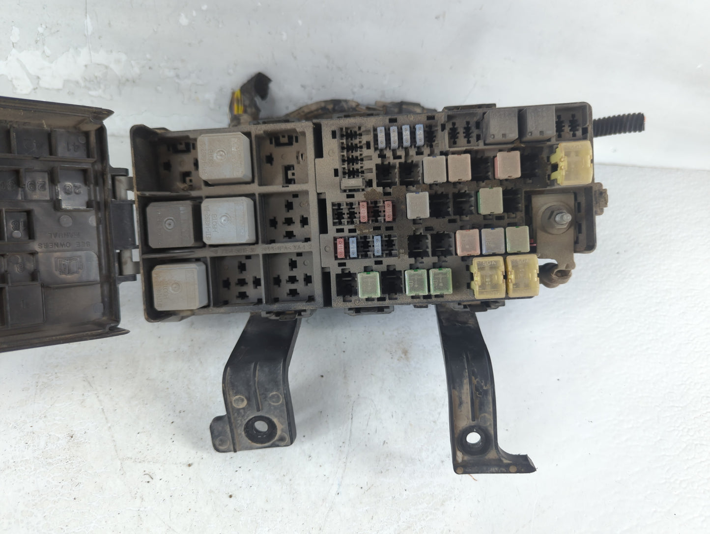 2006-2009 Mercury Milan Fusebox Fuse Box Panel Relay Module P/N:7E5T-14290-H Fits Fits 2006 2007 2008 2009 OEM Used Auto Par