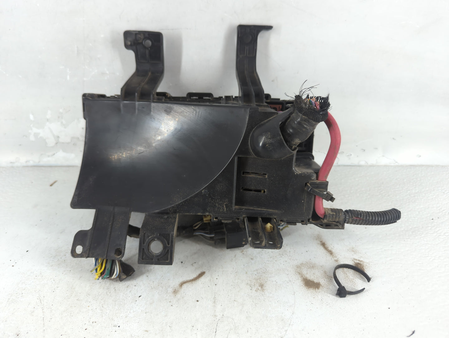 2006-2009 Mercury Milan Fusebox Fuse Box Panel Relay Module P/N:7E5T-14290-H Fits Fits 2006 2007 2008 2009 OEM Used Auto Par
