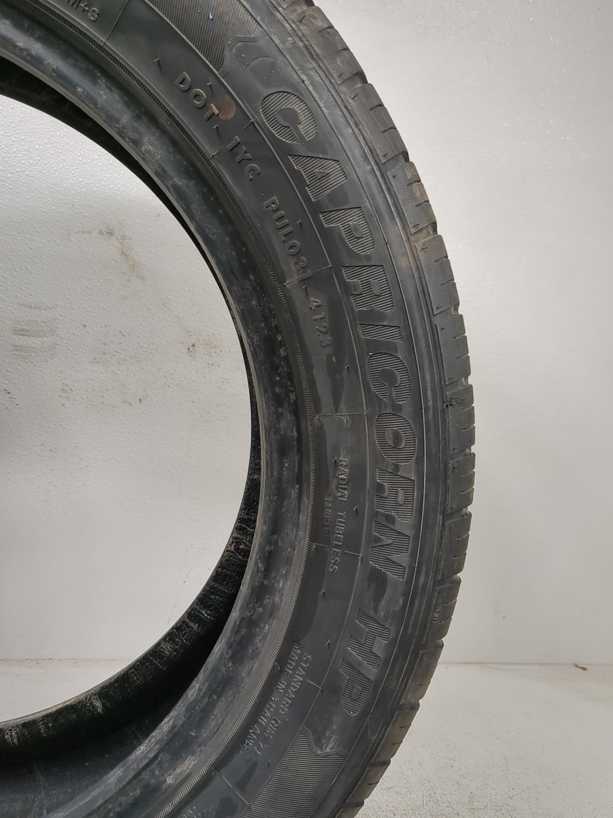 Used Tire 225/55R18 EVOLUXX CAPRICON HP 98H - Tread Depth 8.5/32 - Oemusedautoparts1.com