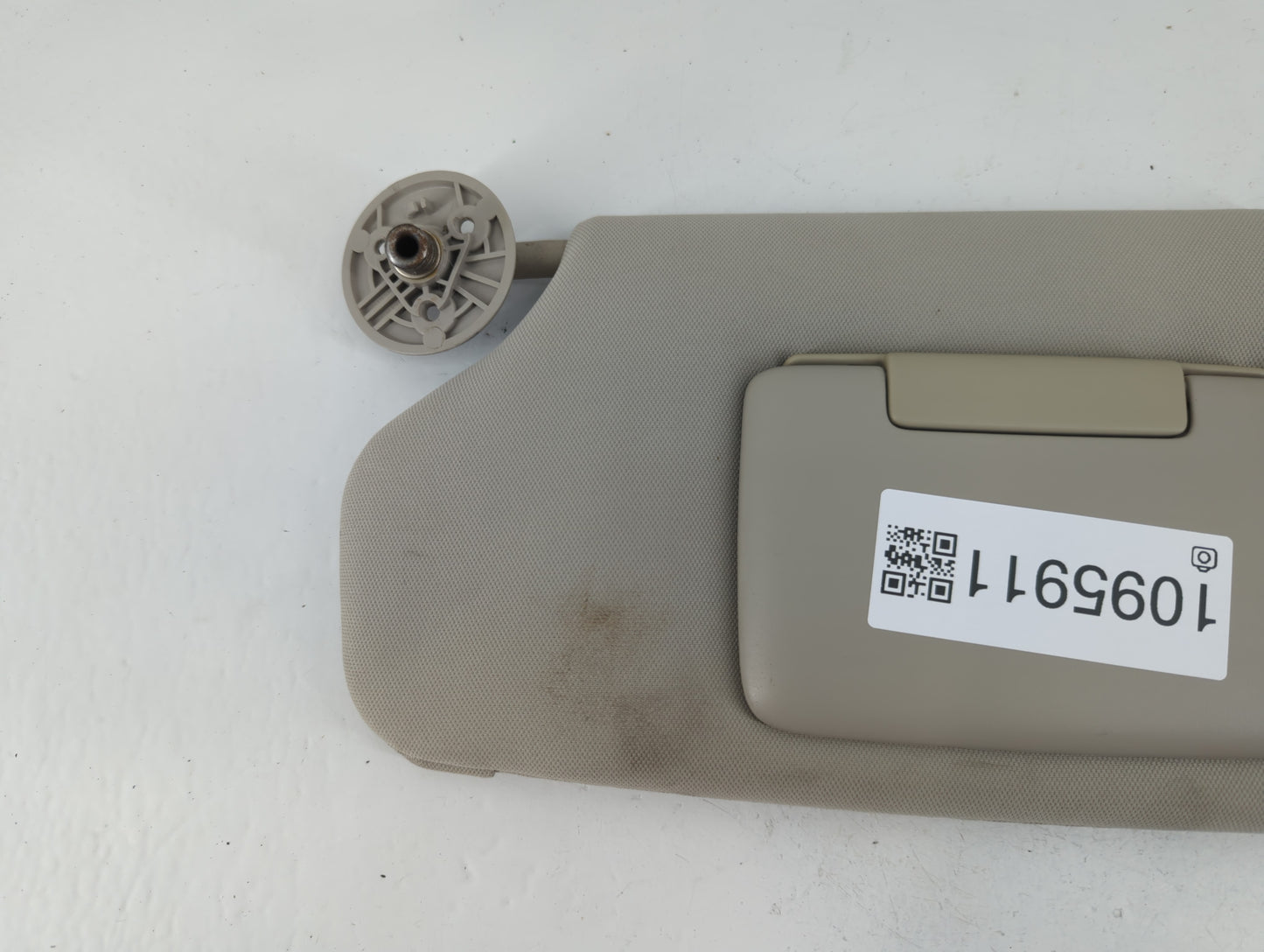 2007 Mercury Monterey Sun Visor Shade Replacement Passenger Right Mirror Fits OEM Used Auto Parts - Oemusedautoparts1.com