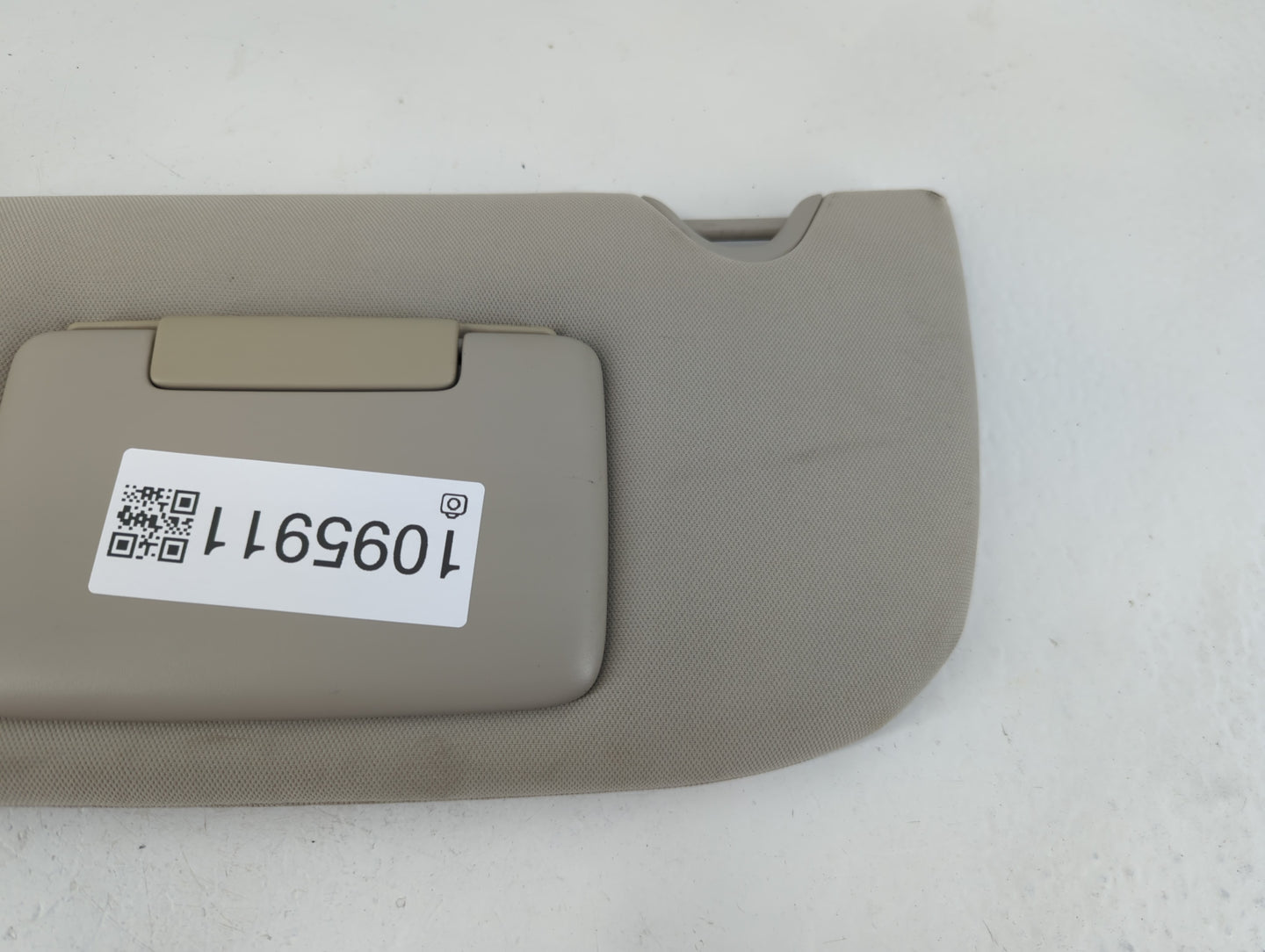 2007 Mercury Monterey Sun Visor Shade Replacement Passenger Right Mirror Fits OEM Used Auto Parts - Oemusedautoparts1.com