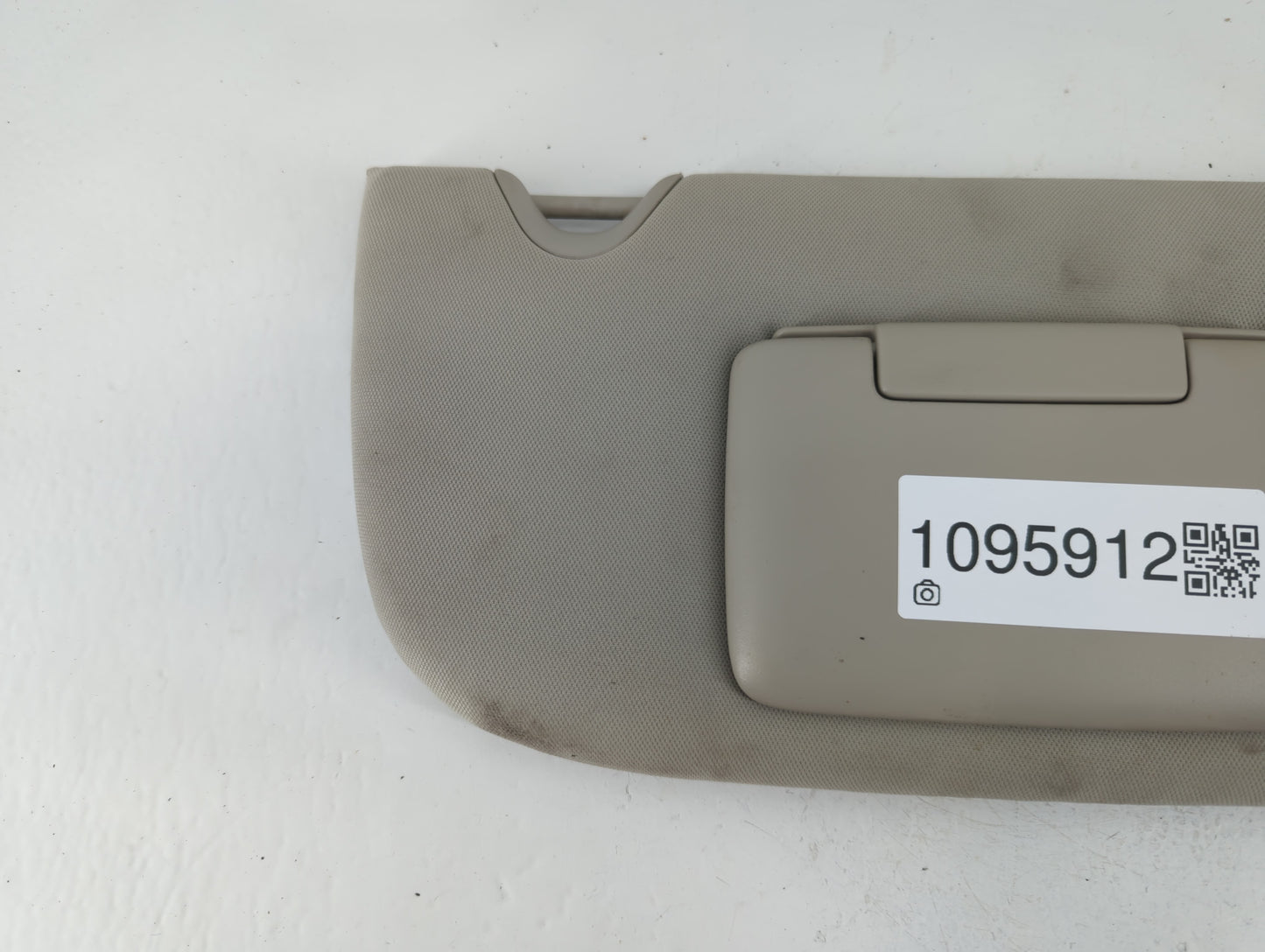 2007 Mercury Monterey Sun Visor Shade Replacement Passenger Right Mirror Fits OEM Used Auto Parts - Oemusedautoparts1.com