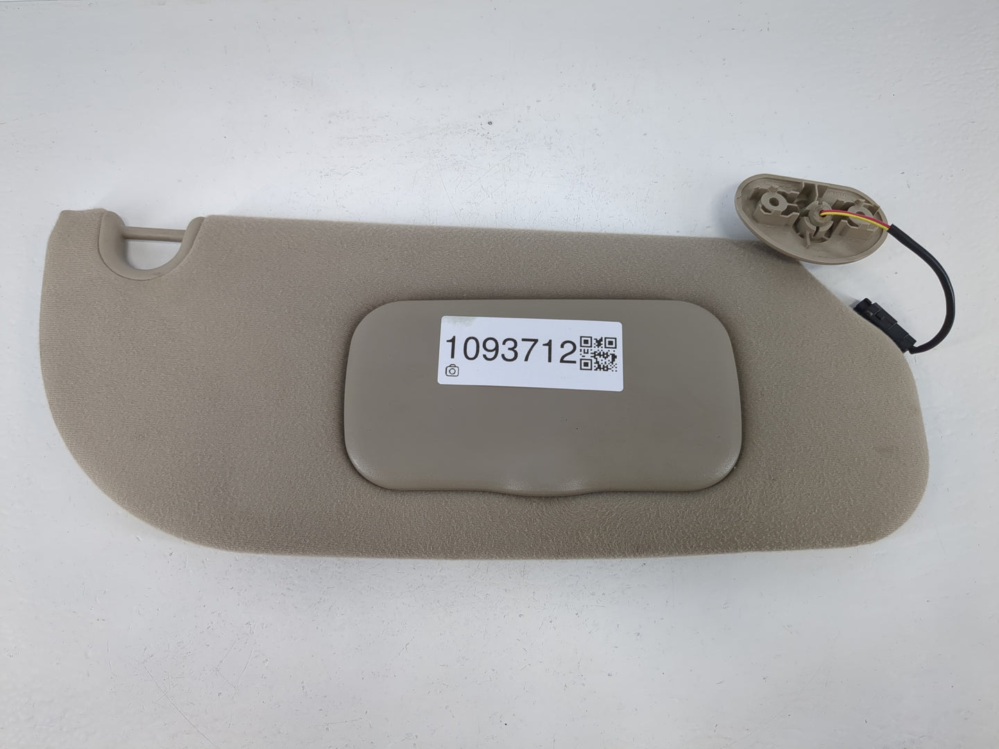 2006-2009 Mercury Mountaineer Sun Visor Shade Replacement Passenger Right Mirror Fits Fits 2006 2007 2008 2009 OEM Used Auto