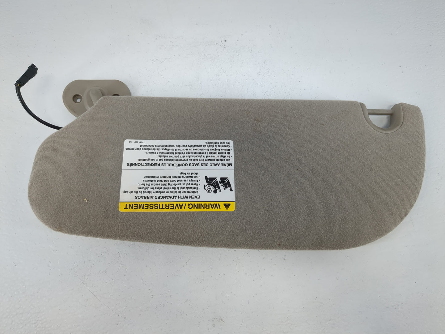 2006-2009 Mercury Mountaineer Sun Visor Shade Replacement Passenger Right Mirror Fits Fits 2006 2007 2008 2009 OEM Used Auto