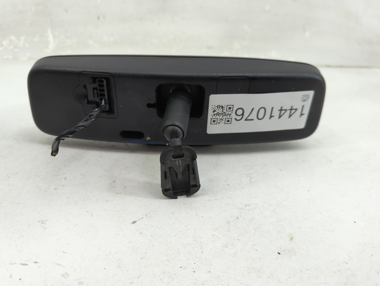 2007 Mercury Mountaineer Interior Rear View Mirror Replacement OEM Fits OEM Used Auto Parts - Oemusedautoparts1.com