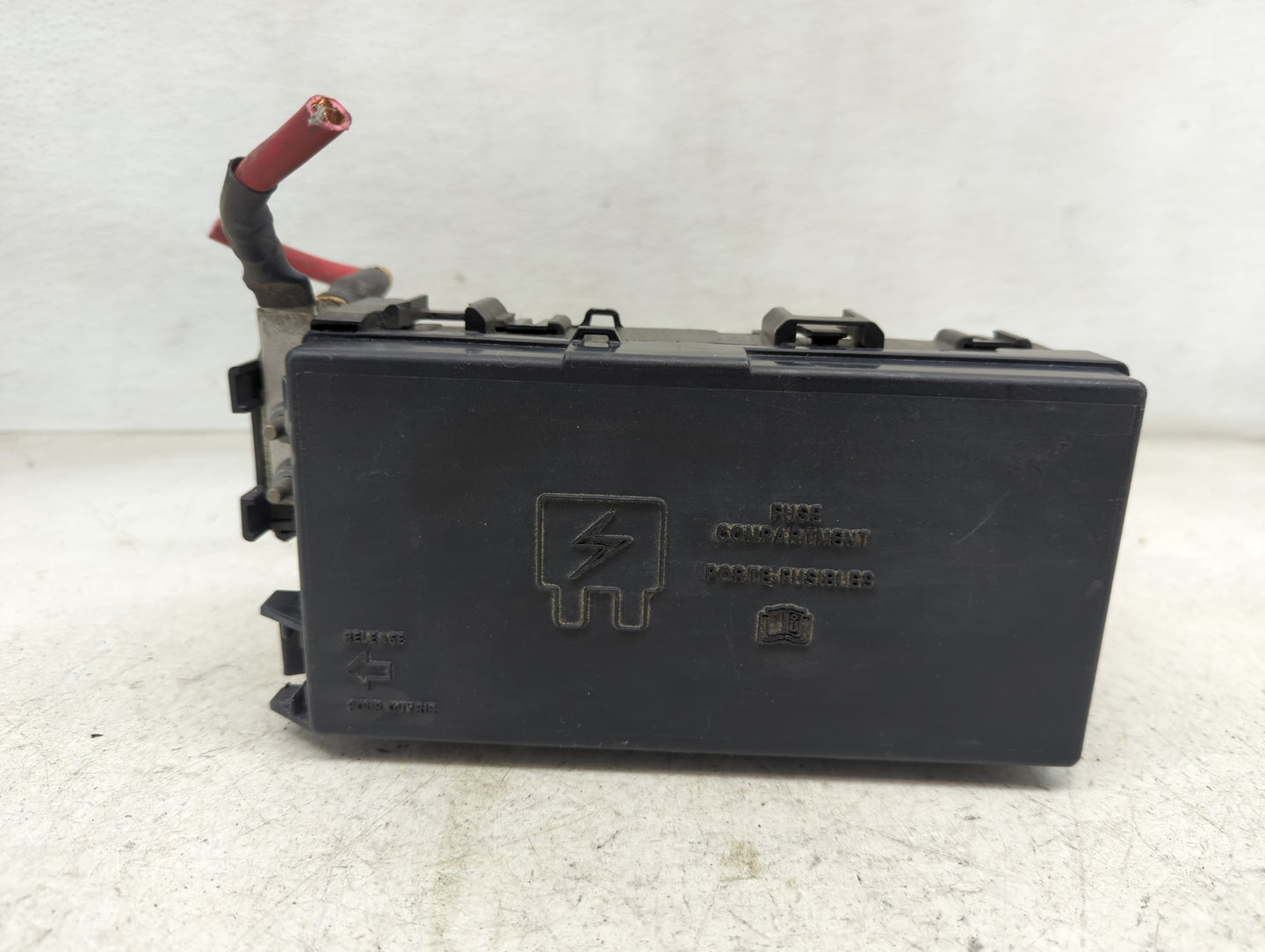 2002-2010 Mercury Mountaineer Fusebox Fuse Box Panel Relay Module P/N:8L8T-14B192-AA 4F1T-14B192-BA Fits OEM Used Auto Parts