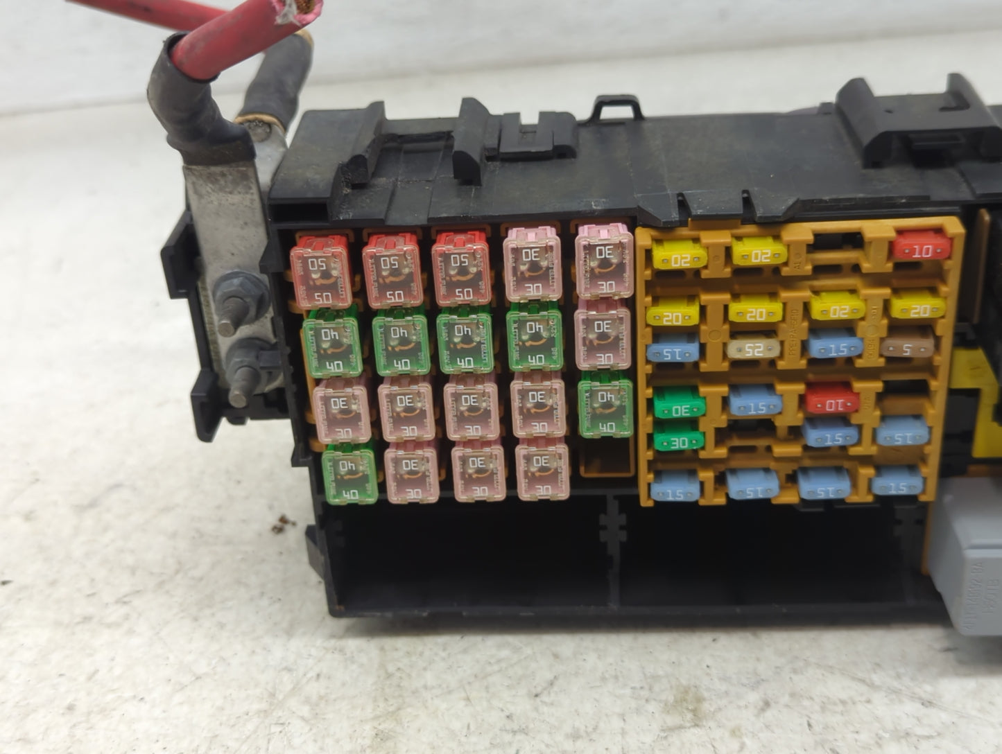 2002-2010 Mercury Mountaineer Fusebox Fuse Box Panel Relay Module P/N:8L8T-14B192-AA 4F1T-14B192-BA Fits OEM Used Auto Parts