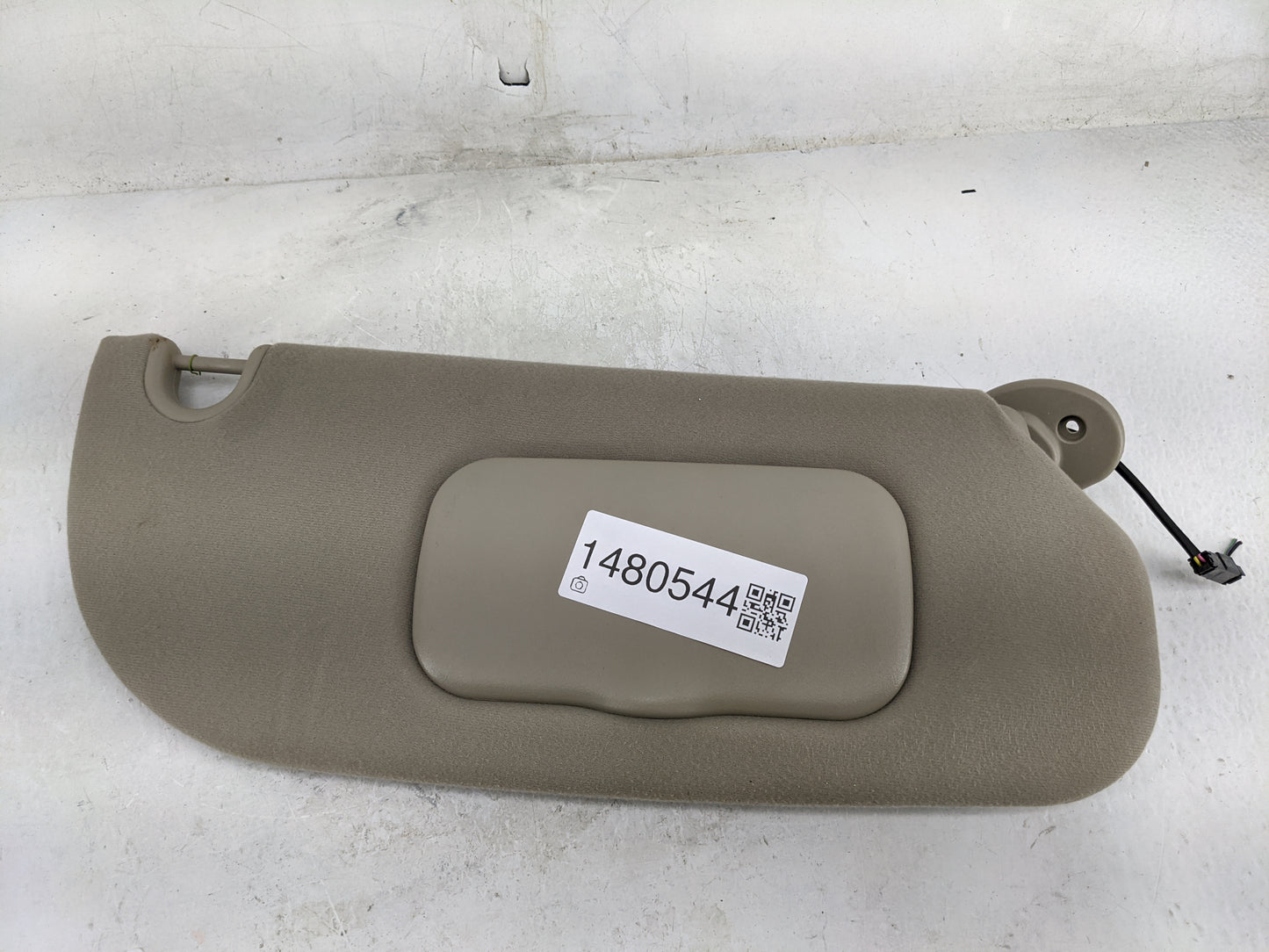 2006-2009 Mercury Mountaineer Sun Visor Shade Replacement Passenger Right Mirror Fits Fits 2006 2007 2008 2009 OEM Used Auto