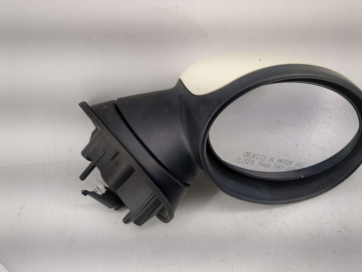 2007 Mini Cooper Side Mirror Replacement Passenger Right View Door Mirror Fits OEM Used Auto Parts - Oemusedautoparts1.com