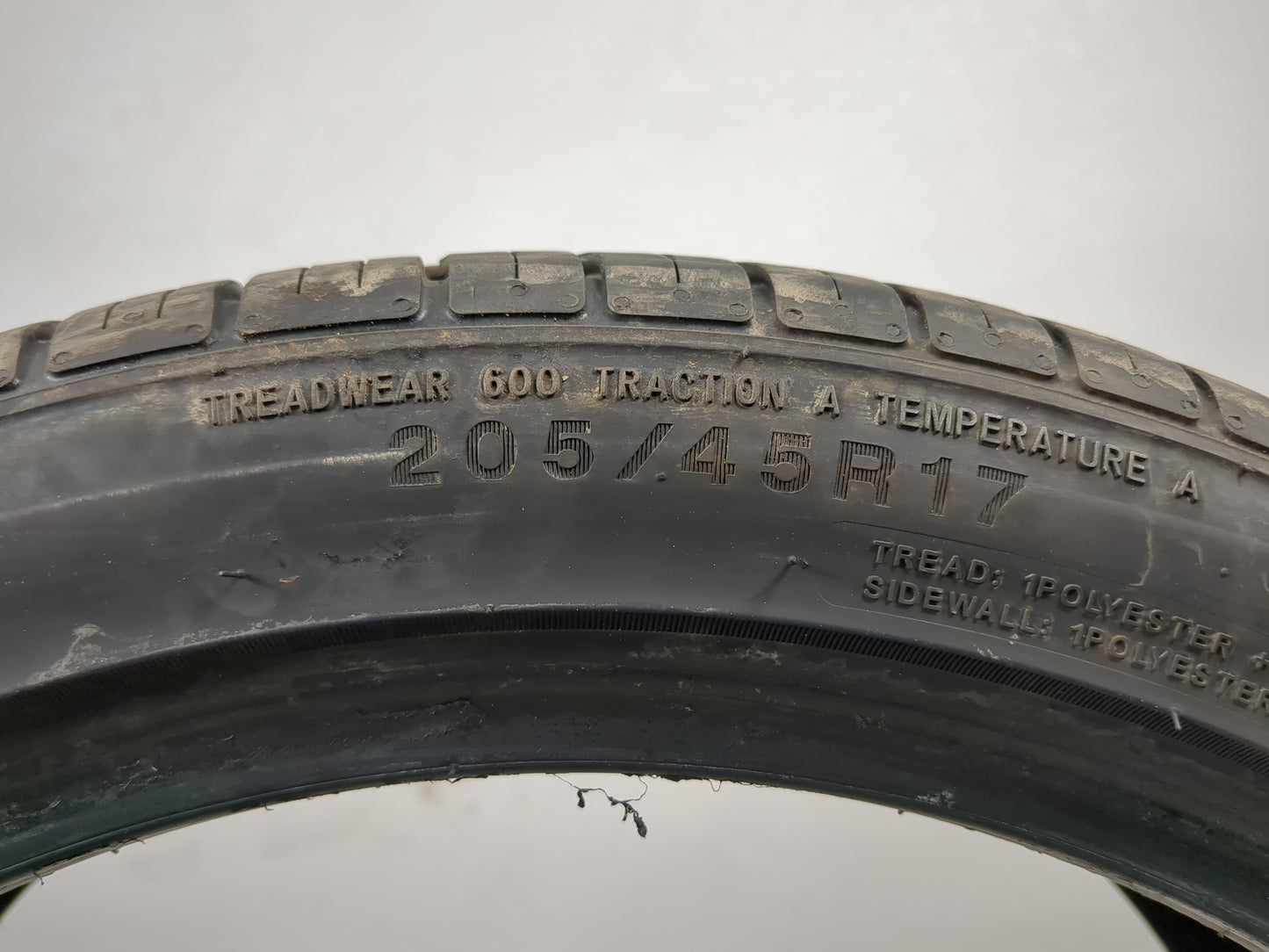 Used Tire 205/45R17 IRONHEAD VENGEANCE UHP 88Y - Tread Depth 7/32 - Oemusedautoparts1.com