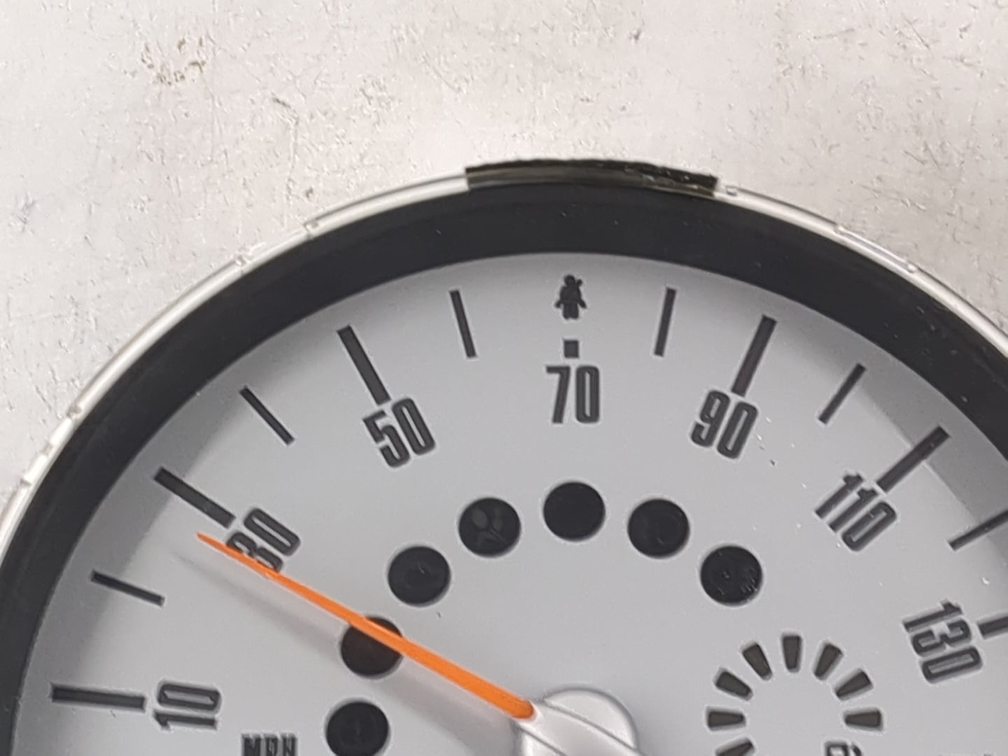 2008-2010 Mini Cooper Instrument Cluster Speedometer Gauges P/N:9136196 BM-508-012, RG/25101/105 Miles: Fits Fits 2008 2009 