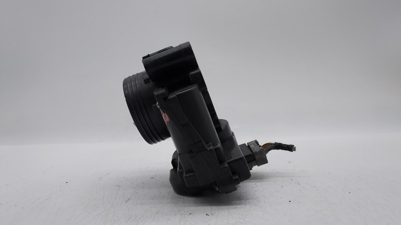 2007 Mini Cooper Throttle Body P/N:757669780 7557222 Fits OEM Used Auto Parts - Oemusedautoparts1.com