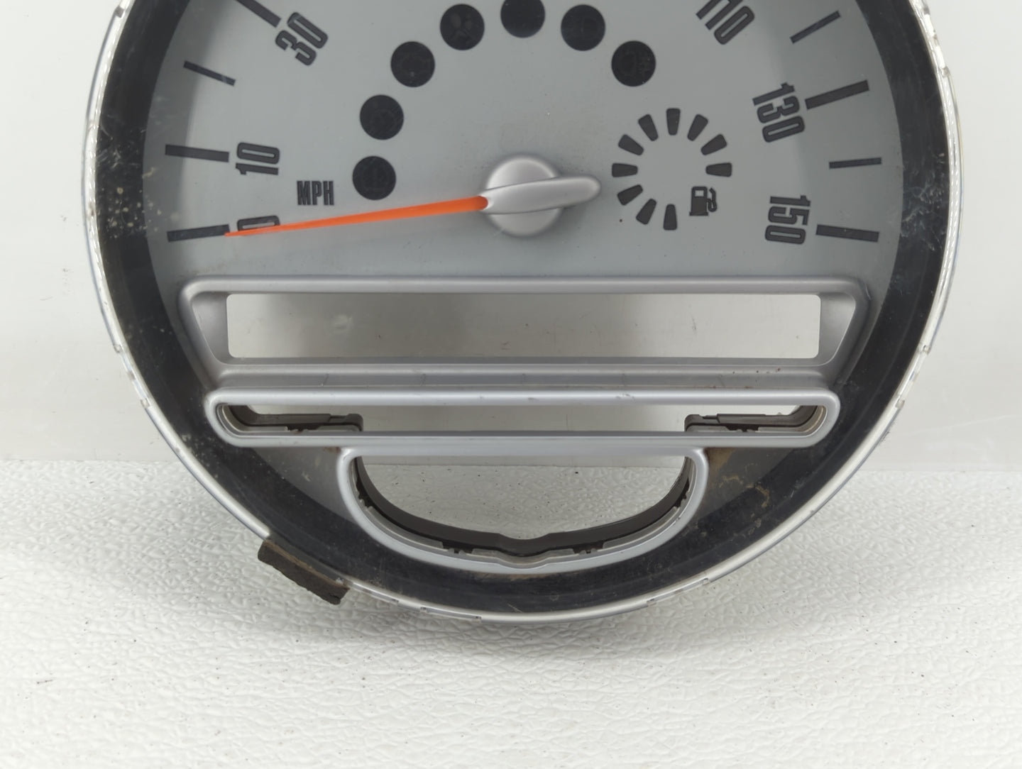 2008-2010 Mini Cooper Instrument Cluster Speedometer Gauges P/N:9 139 513 9 153 404, 9 201 405, 9 178 749 Fits Fits 2008 200