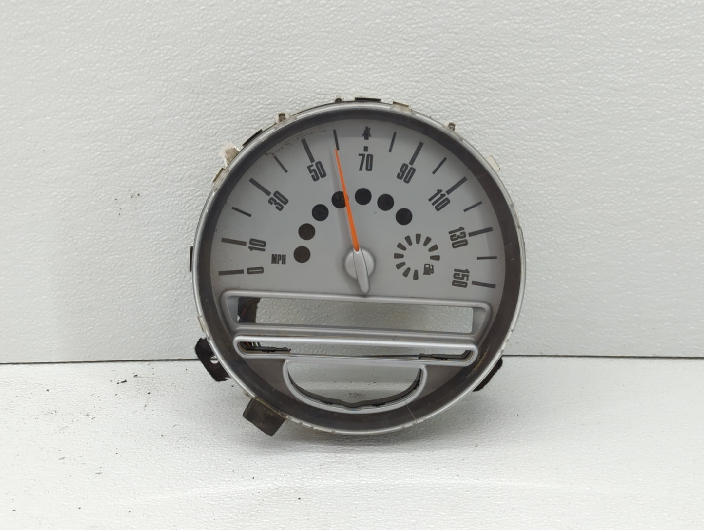2008-2010 Mini Cooper Instrument Cluster Speedometer Gauges P/N:9 125 929 67379411, 9 232 433, BM-508-932 Fits Fits 2008 200