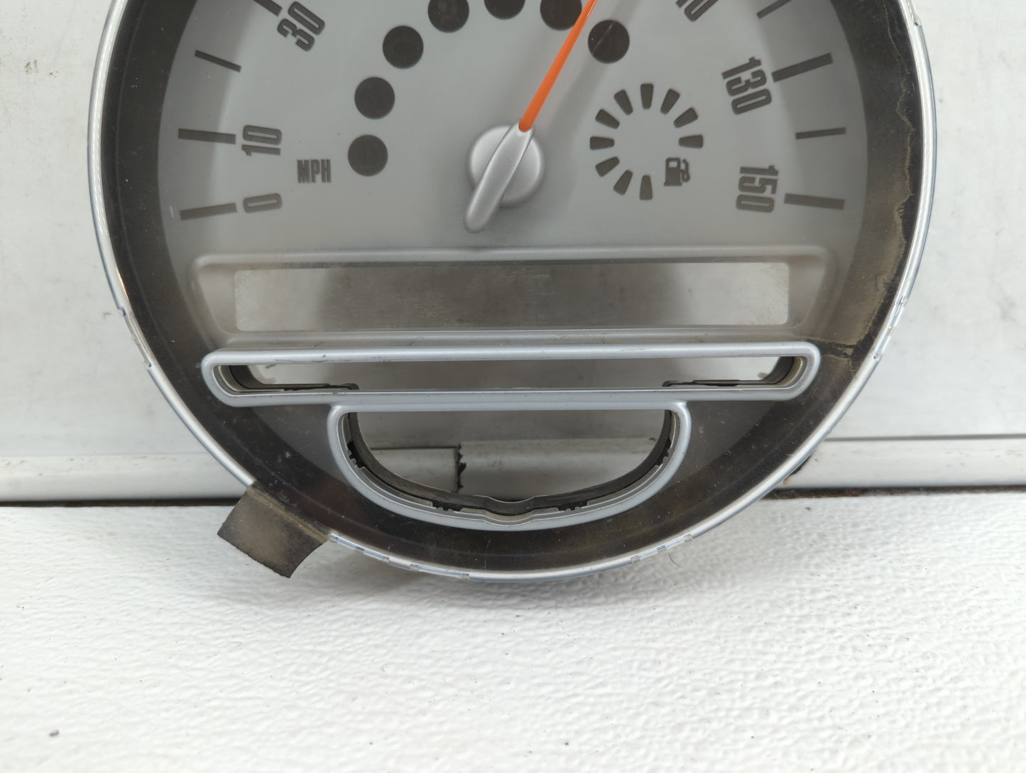2008-2010 Mini Cooper Instrument Cluster Speedometer Gauges P/N:9 125 929 67379411, 9 232 433, BM-508-932 Fits Fits 2008 200