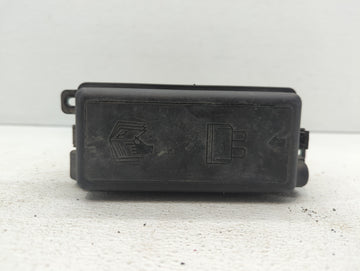 2007 Mini Cooper Fusebox Fuse Box Panel Relay Module P/N:6906548 3449504-02, 9809588-01 Fits OEM Used Auto Parts - Oemusedau