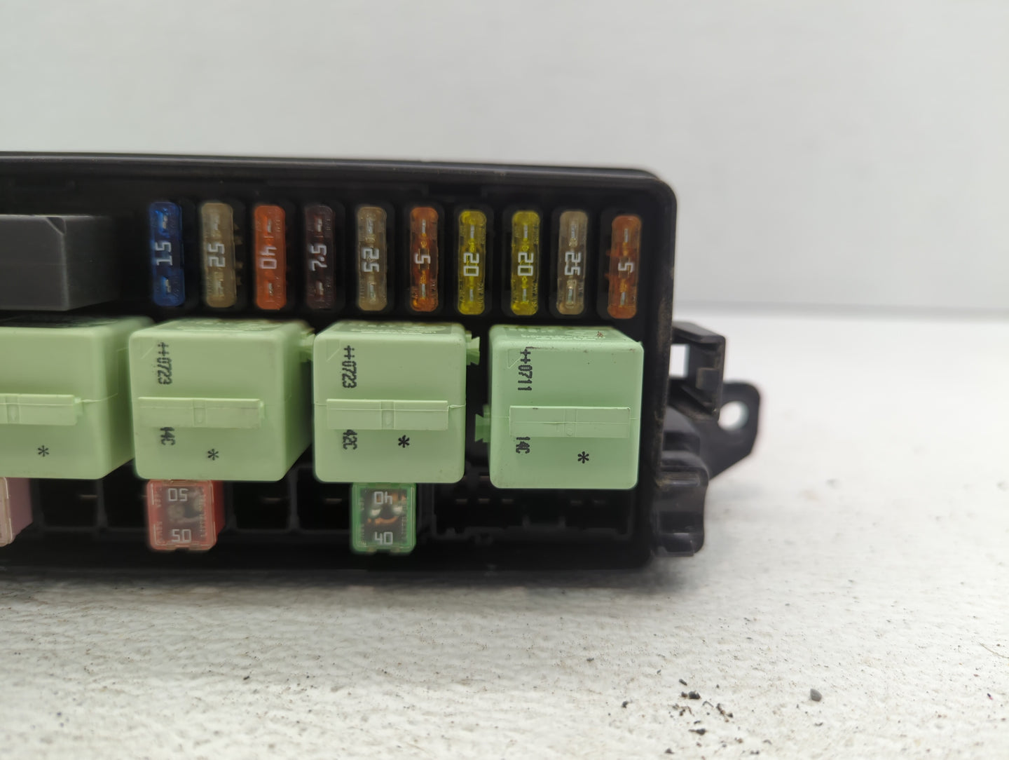 2007 Mini Cooper Fusebox Fuse Box Panel Relay Module P/N:6906548 3449504-02, 9809588-01 Fits OEM Used Auto Parts - Oemusedau