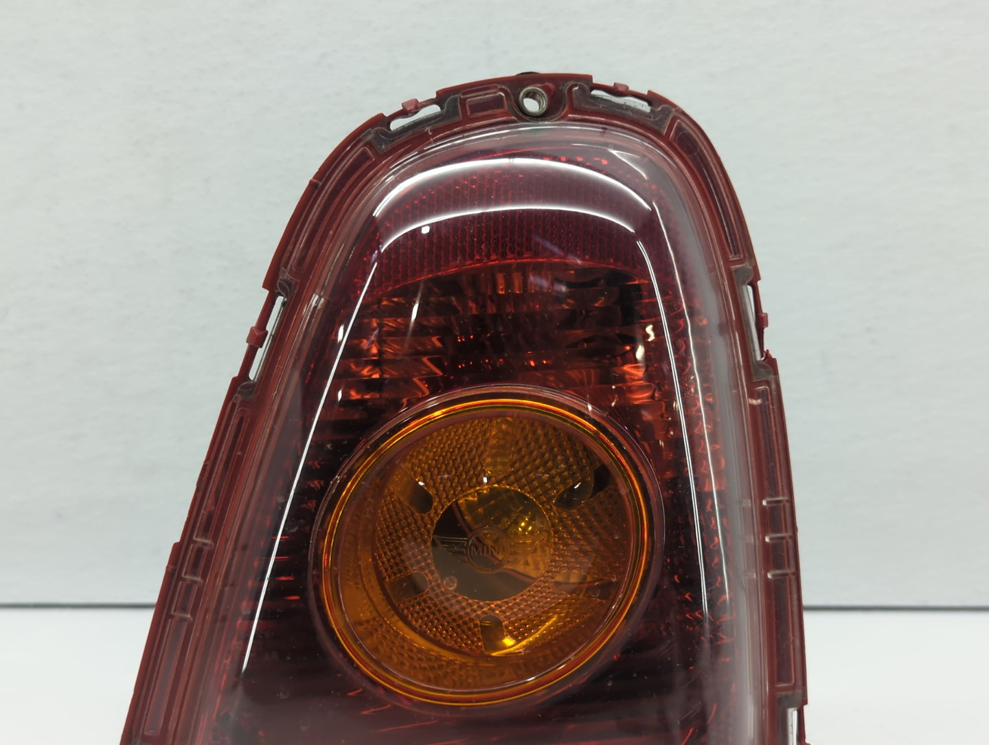 2007 Mini Cooper Tail Light Assembly Passenger Right OEM P/N:2757012 2757010, 2753626, 2751308 Fits OEM Used Auto Parts - Oe