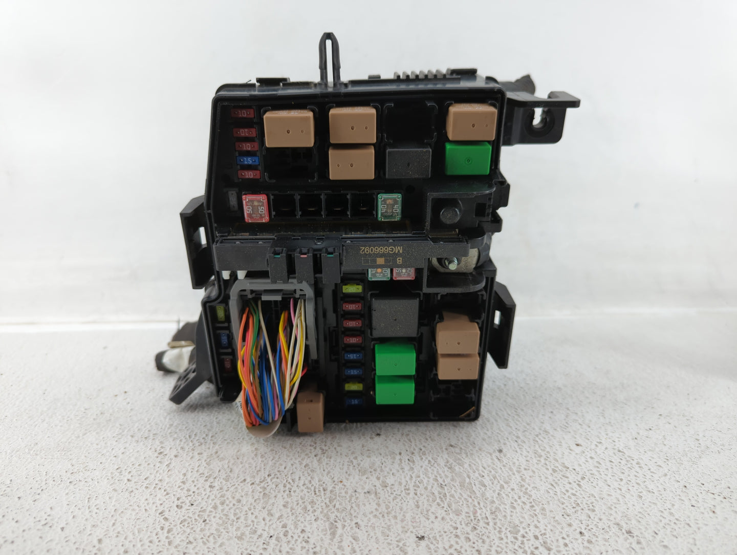 2007 Mini Cooper Fusebox Fuse Box Panel Relay Module P/N:91955-2T860 6906548, 3449504-02, 9809588-01 Fits OEM Used Auto Part