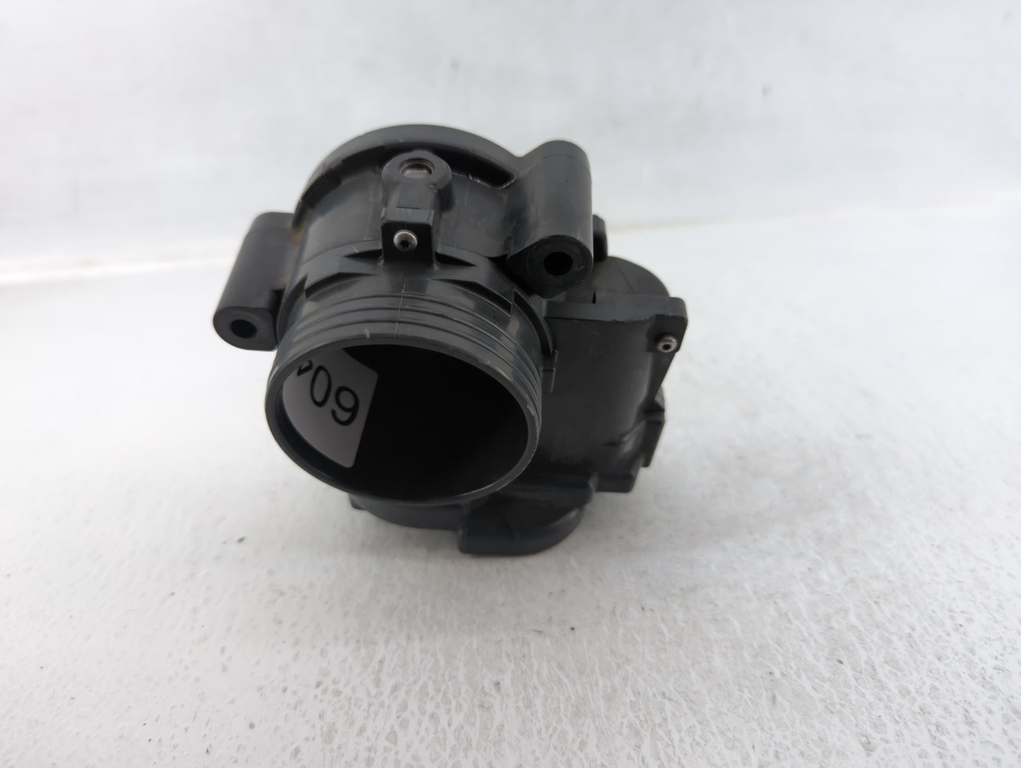 2007 Mini Cooper Throttle Body P/N:7574379 80-01 2C53252208 Fits OEM Used Auto Parts - Oemusedautoparts1.com