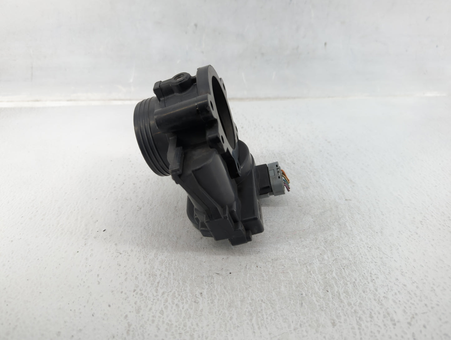 2007 Mini Cooper Throttle Body P/N:7574379 80-01 2C53252208 Fits OEM Used Auto Parts - Oemusedautoparts1.com