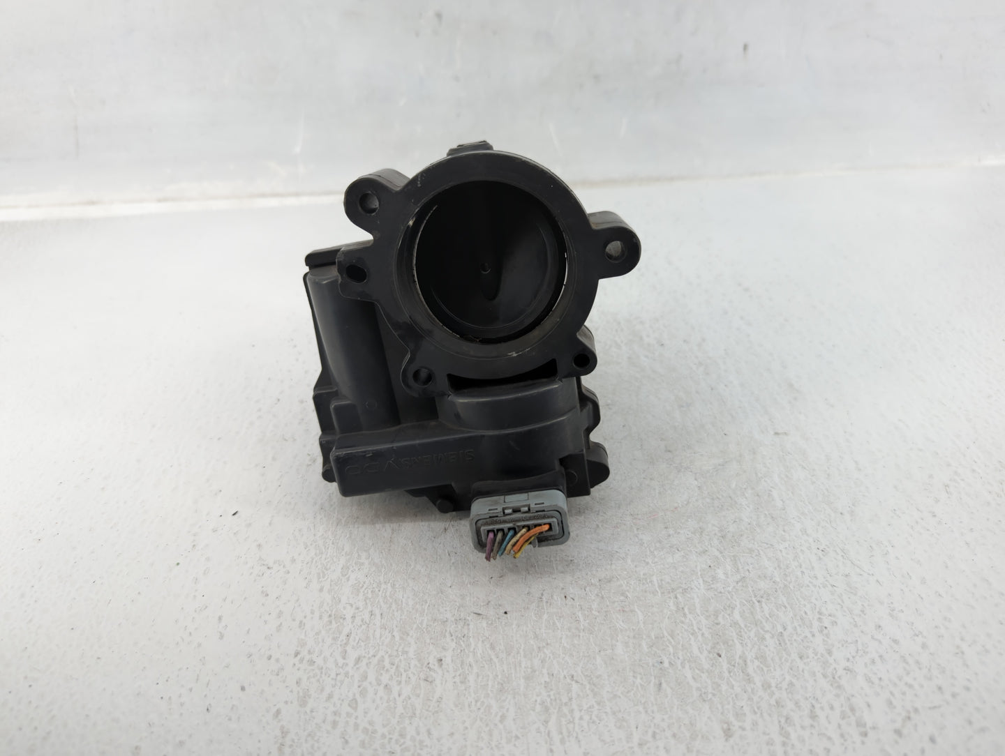 2007 Mini Cooper Throttle Body P/N:7574379 80-01 2C53252208 Fits OEM Used Auto Parts - Oemusedautoparts1.com